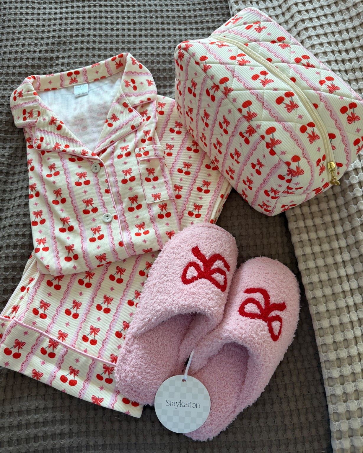 The best pjs ever 🙌🏽 ready for Valentine’s Day! @staykation 

#LTKValentine