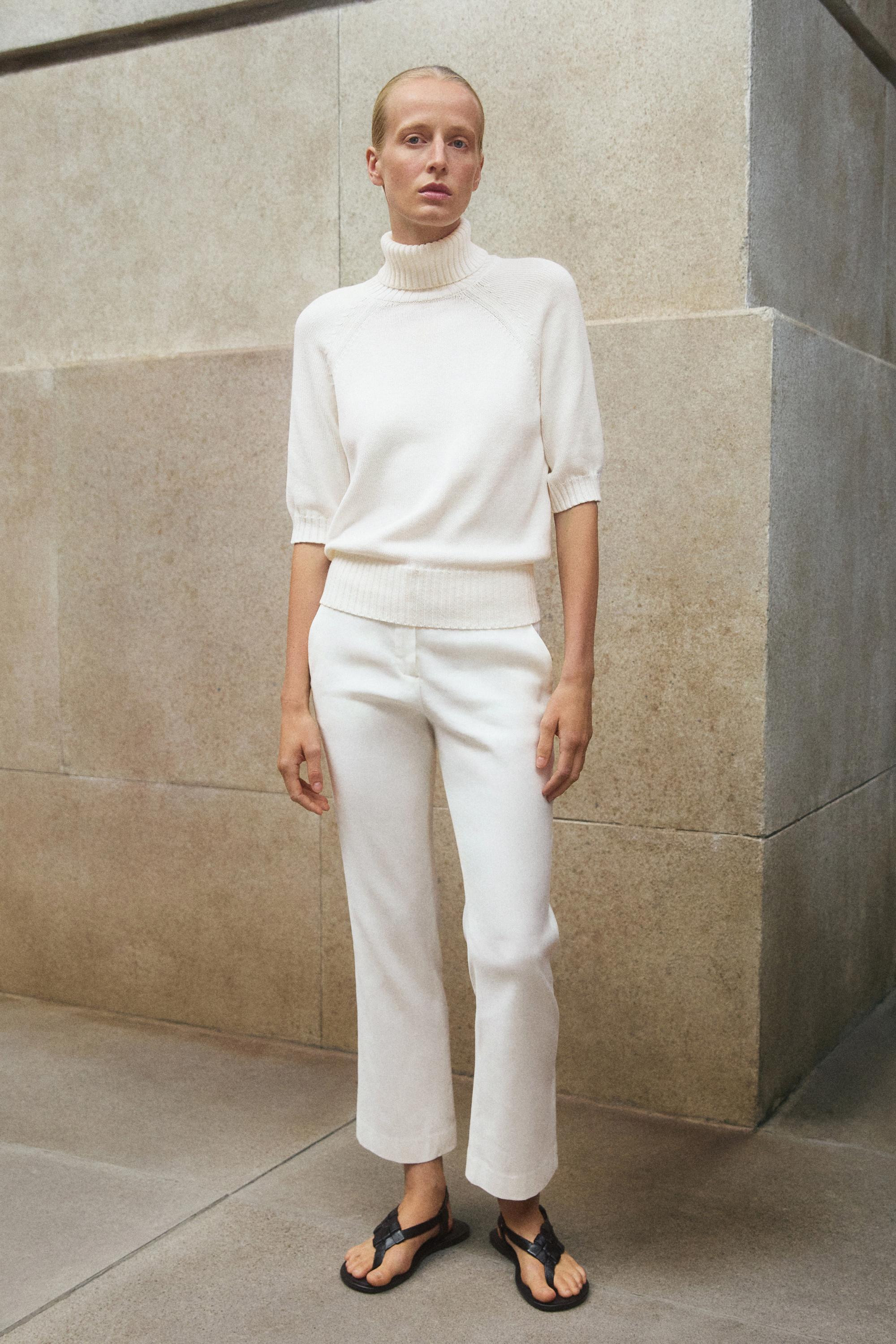 Turtleneck knit sweater | Massimo Dutti UK