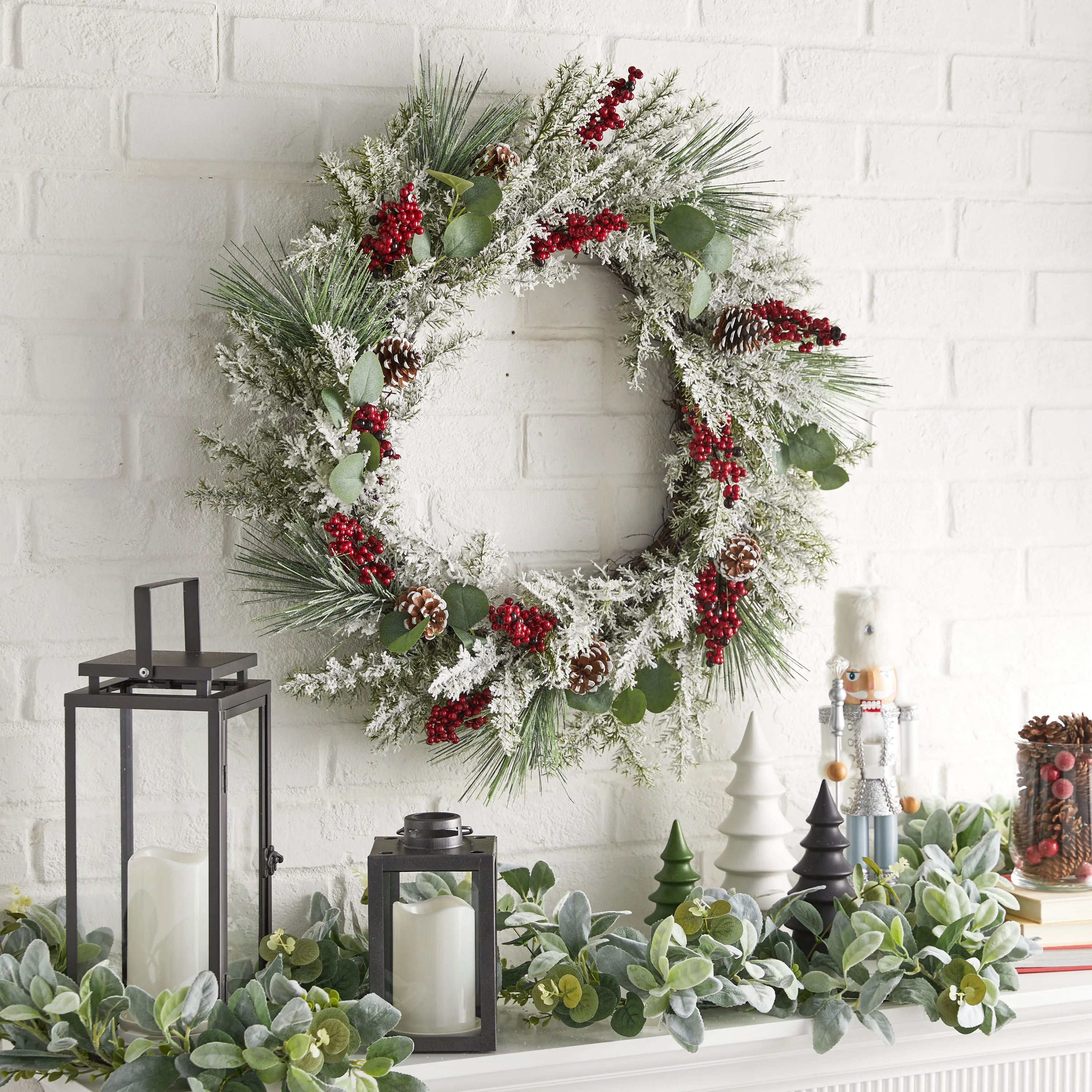 Holiday Time Lambs Ear Red Berries Christmas Wreath, 28 Inch - Walmart.com | Walmart (US)