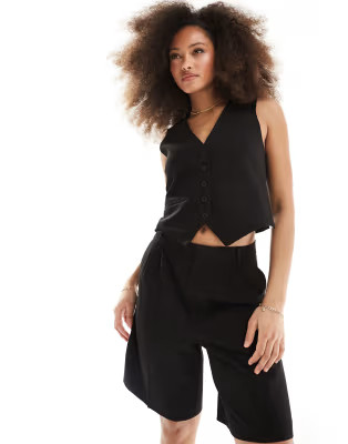 Pull&Bear tailored waistcoat in black | ASOS (Global)