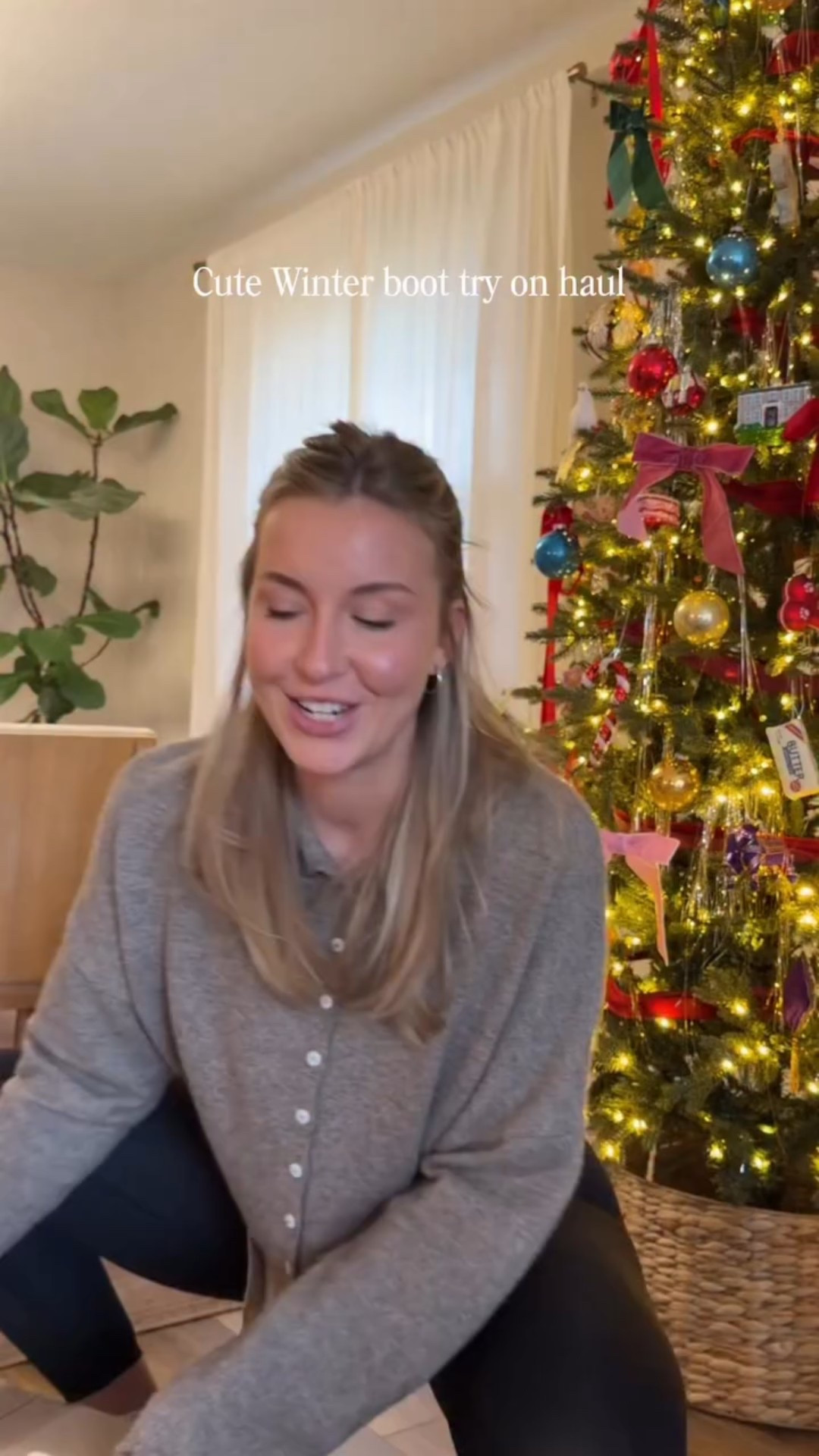 Which are we liking?!! I’m between 1st & 3rd!! Help!🥾

#winterboot #cutewinterboots #winterbootswomens