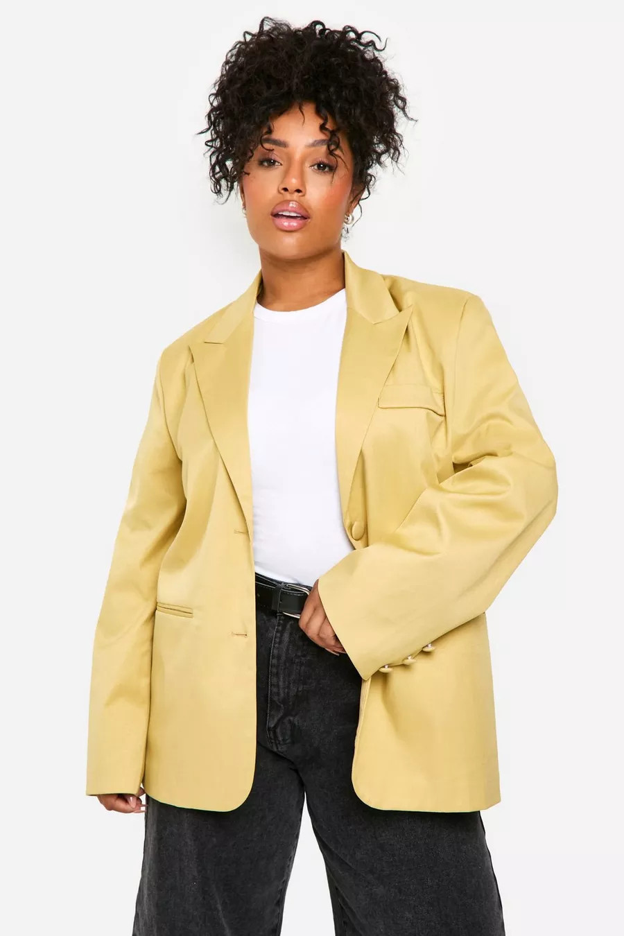 Plus Essential Oversized Single Breasted Blazer | boohoo (US & Canada)