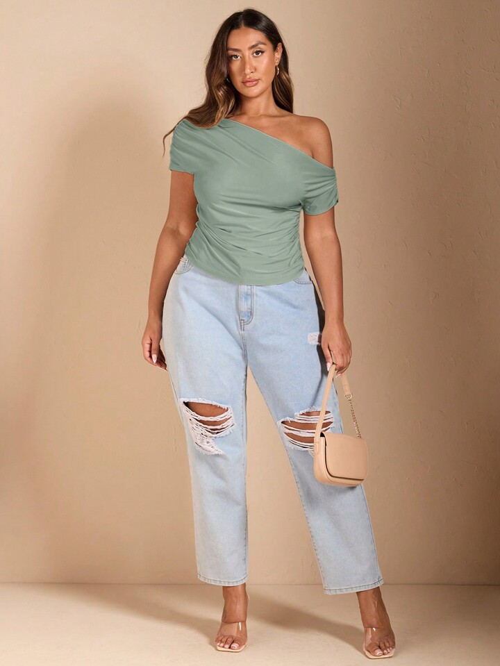 £7.12£8.49-16%Pay in full today or in 3 installments of £2.37SHEIN BAE Plus Size Women's Off-T... | SHEIN