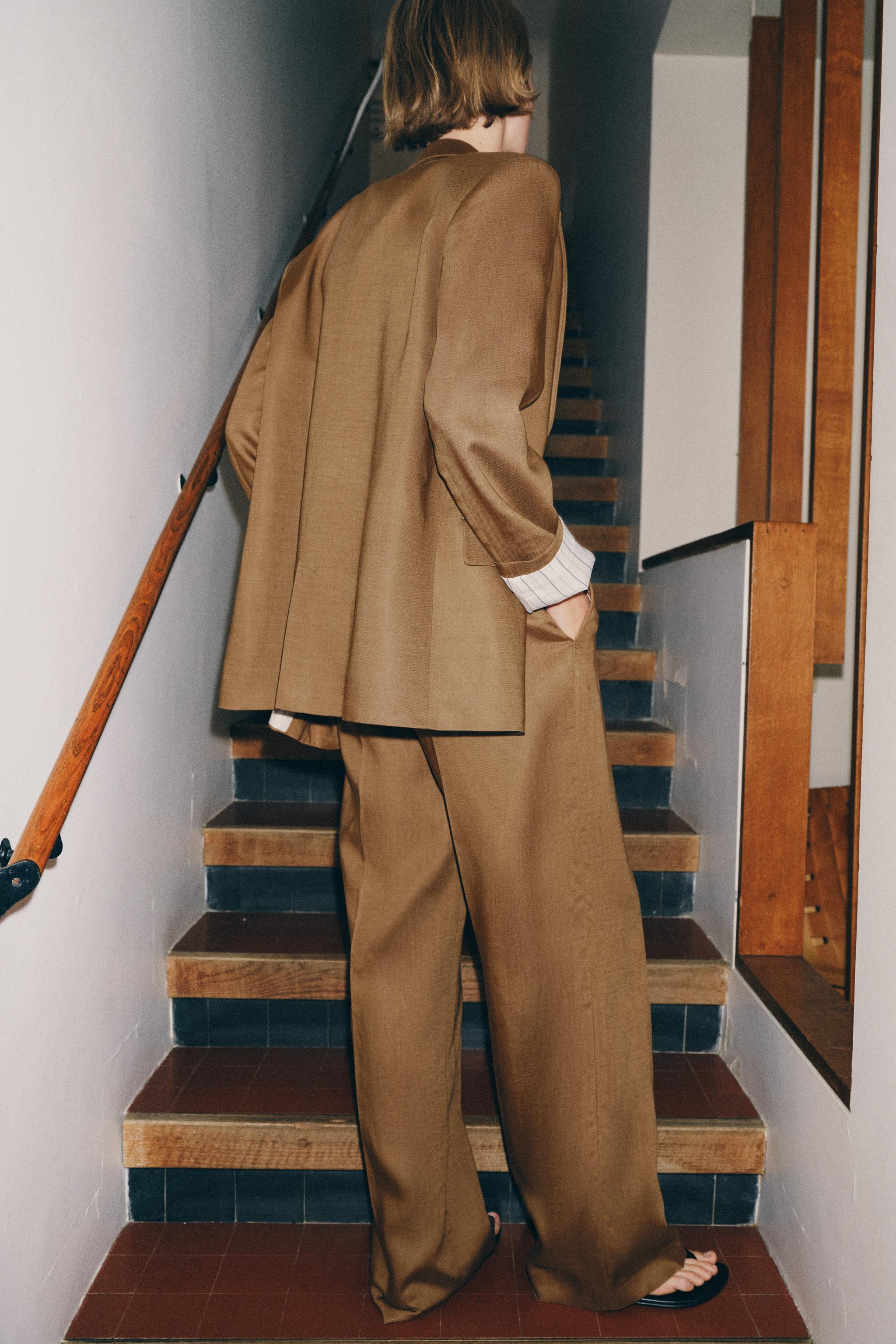 DOUBLE BREASTED LINEN BLAZER WITH ROLLED-UP SLEEVES | Zara US