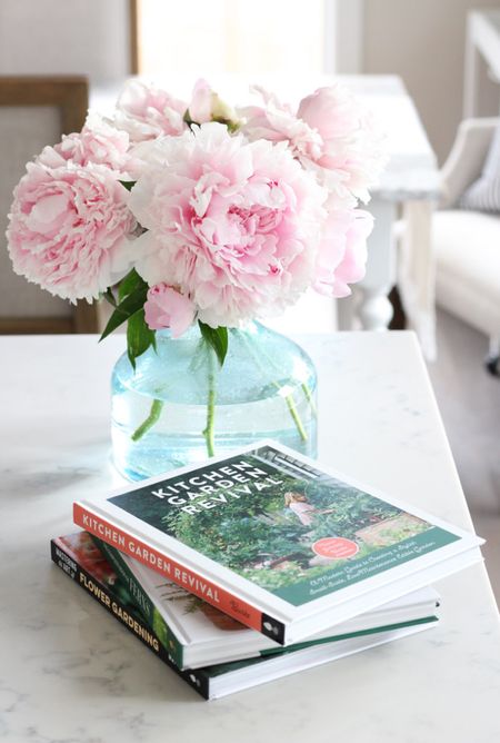 These gardening books are some of my favourites. Learn how to grow beautiful flowers, healthy vegetables, flavourful herbs and more. A great gift idea for Mother’s Day too!


#LTKunder50 #LTKSeasonal #LTKhome