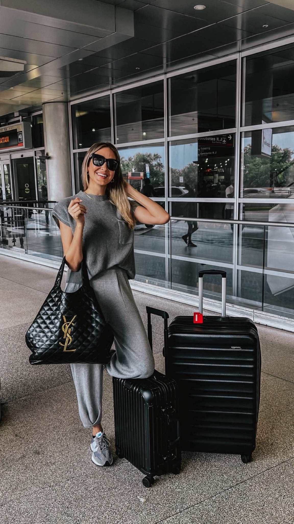 Cozy, comfortable and stylish airport outfit ✈️ This Amazon set a best seller , I love it so much that I have it in so many different colors 😆 runs true to size 
Wearing a size small 



#LTKStyleTip #LTKSeasonal #LTKOver40