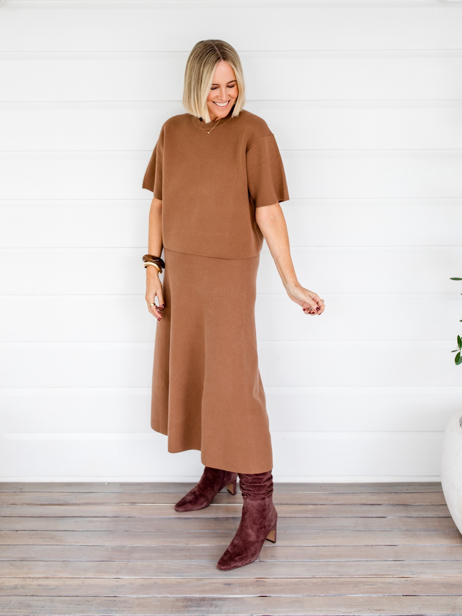 Please please bring back this set Uniqlo! And if you think the same, sign up on the links to be notified. When brands see demand like this they’re more likely to restock.

Top: size M
Skirt: size L

Boots: FRANKIE4 Clarkson in milk chocolate 

#LTKover50style #LTKmidsize #LTKaustralia