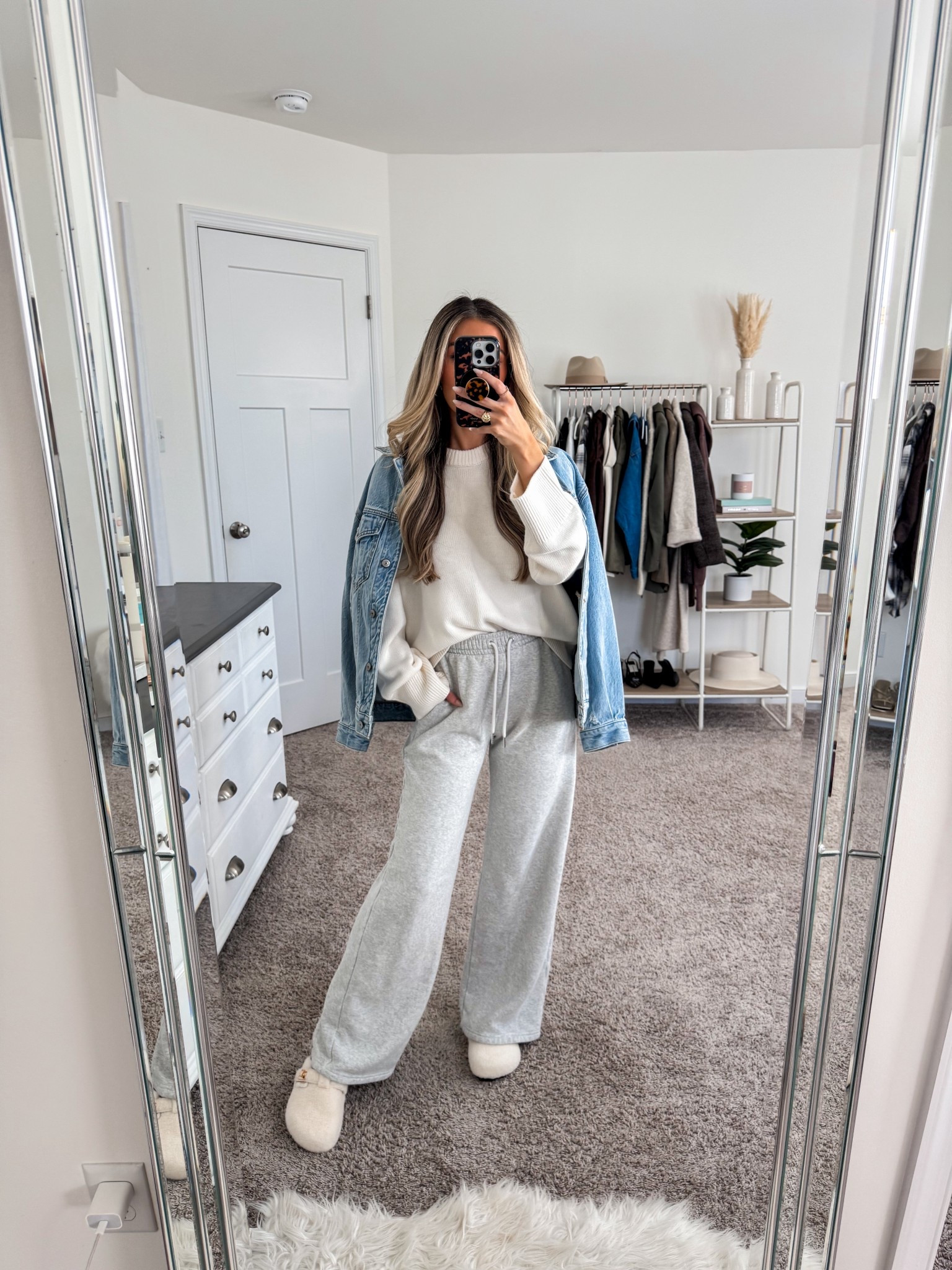 #abercrombiepartner SO MANY cute finds & you can grab them on sale from 10/8 - 10/13! Code AFFLEECE stacks and takes an extra 15% off! #abercrombiepartner

Comment FALL to get all of these outfits sent over to directly & make sure to save these fall outfit ideas for later when you’re in need of a little ootd inspo! 

*Offer valid online only 10/8/2025-10/13/2025 in US/CA. Excludes clearance. Online price reflects discount.
***Use code AFFLEECE to get an additional 15% off almost everything at checkout from 10/8/2025-10/13/2025 in US/CA. Exclusions apply. See details online.





 




#LTKFindsUnder100 #LTKSeasonal #LTKFindsUnder50