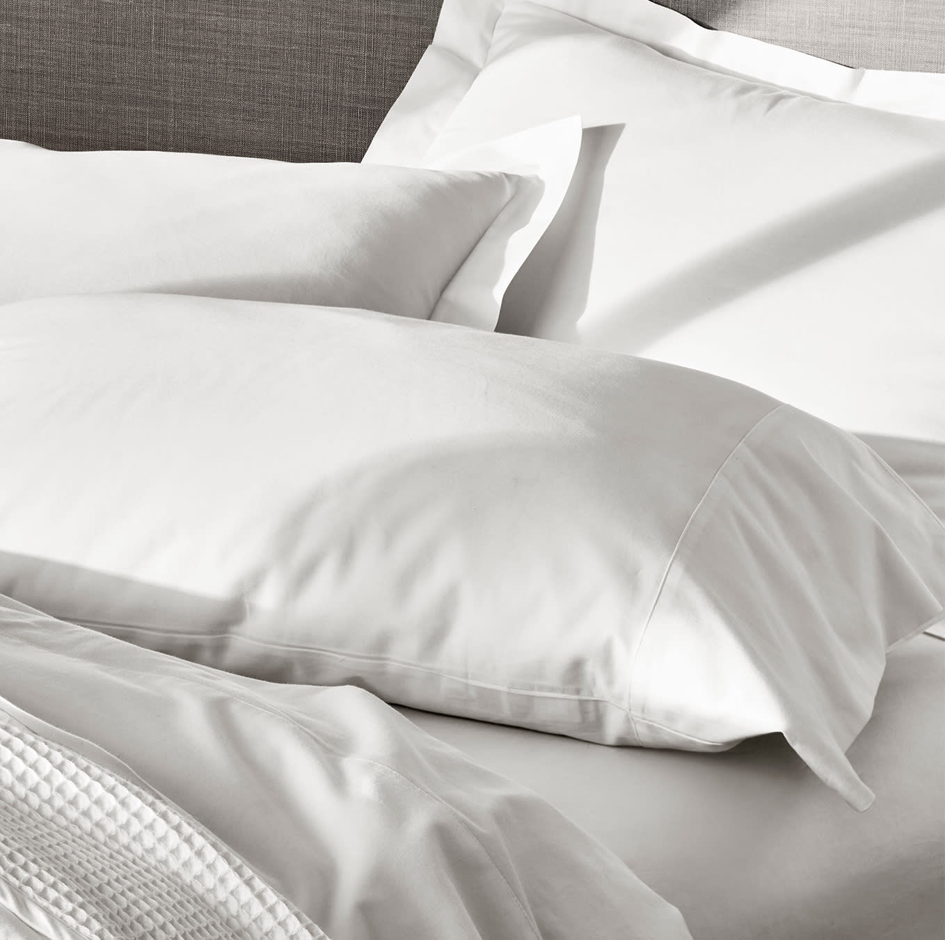 Signature Hemmed Pillowcase Set | Boll & Branch