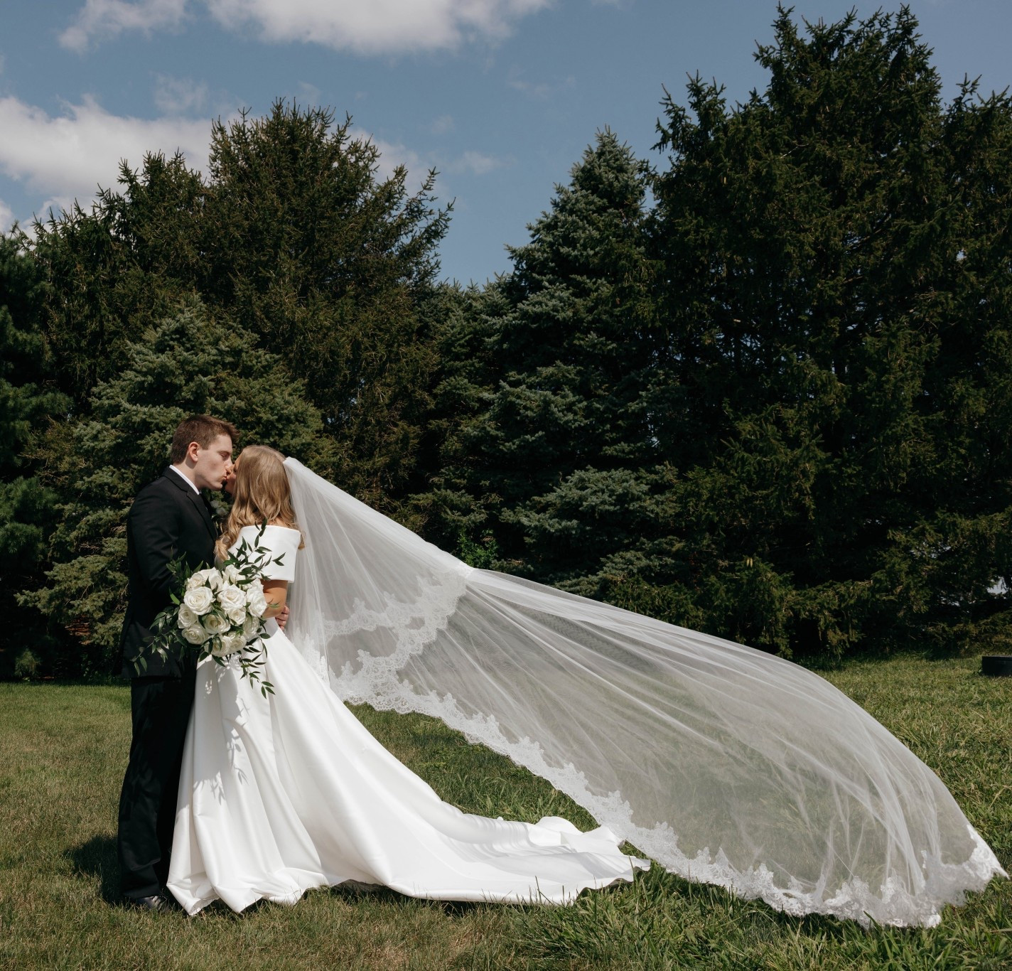 My veil🥹🤎 SO perfect. One of my favorite finds!!! I got the 30/99 cathedral length! 

#LTKFindsUnder100 #LTKWedding #LTKParties