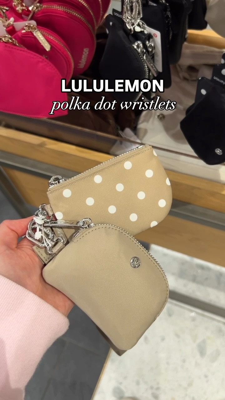 New lululemon items in polka dot prints!!

#lululemon #polkadot #wallet #purse #beltbag #workout #fitness #gym 

#LTKItBag #LTKActive #LTKWatchNow