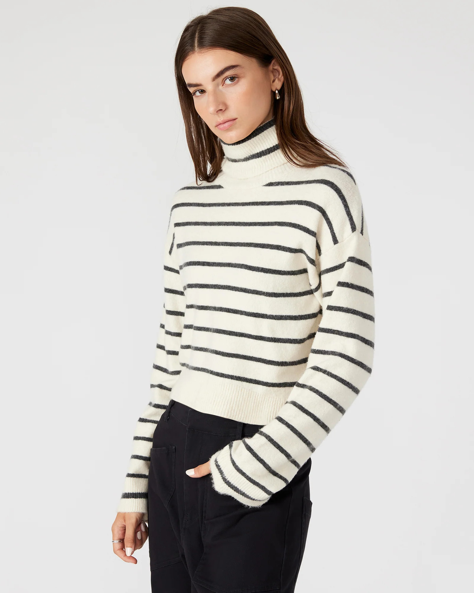NARSHA SWEATER WHITE/BLACK | Steve Madden (US)