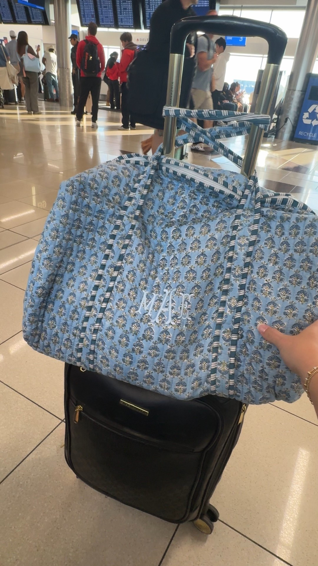 This tote is perfect for travel with the luggage strap on the back! 

#LTKTravel #LTKBaby #LTKFamily