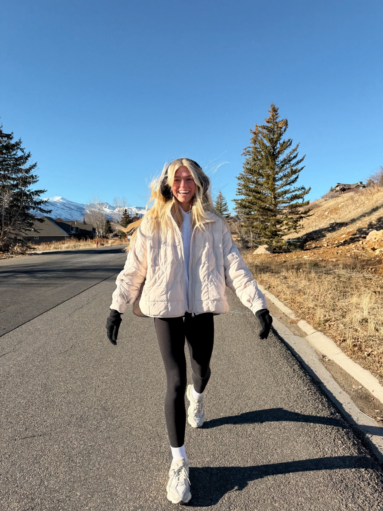 chilly walk ootd

#LTKActive #LTKSeasonal