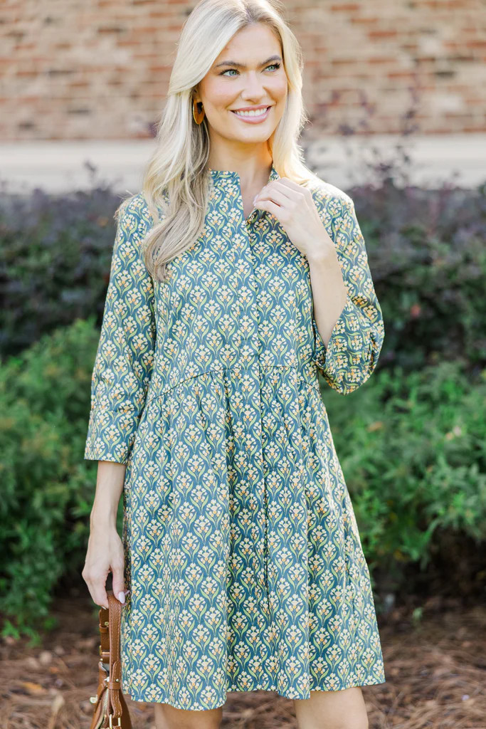 Always The One Emerald Medallion Shift Dress | The Mint Julep Boutique