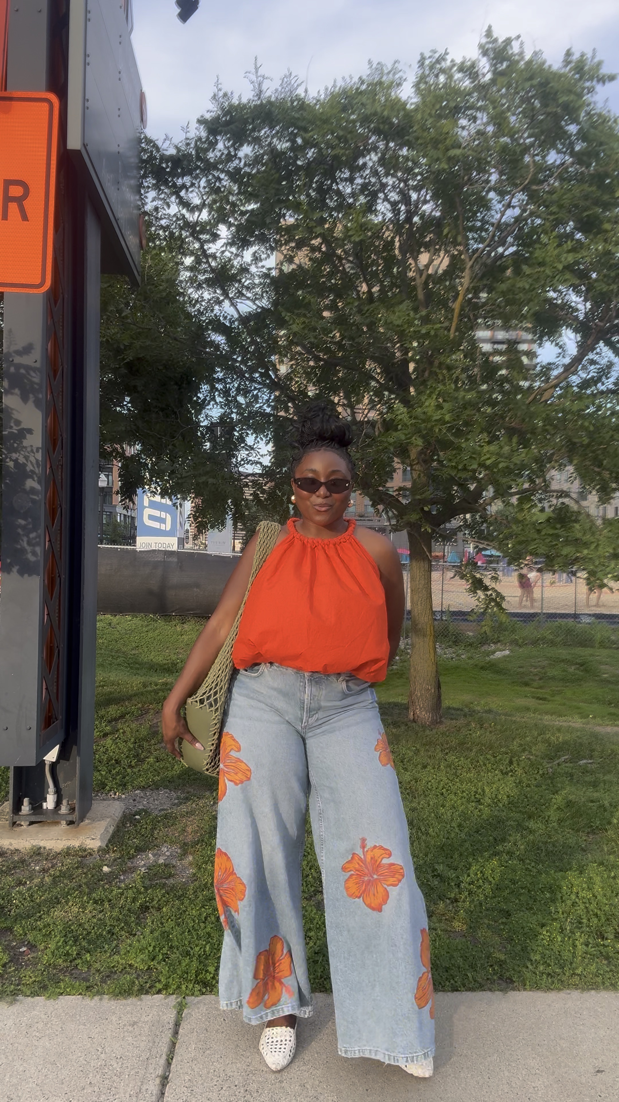 Summer OOTD! What I wore for dinner tonight. 

Summer fashion, summer styles, what I wore, outfit of the day, summer look, summer fashion inspo, wide leg jeans, bubble top

#LTKItBag #LTKSummerEdit #LTKStyleTip