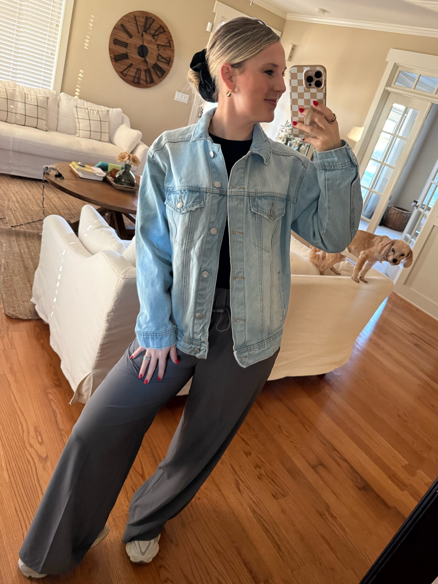 These pants everyone needs! 🩶 

Everyday style | everyday outfit | comfy style | teacher | teacher outfit | teacher style 

#LTKFindsUnder50 #LTKWorkwear #LTKStyleTip