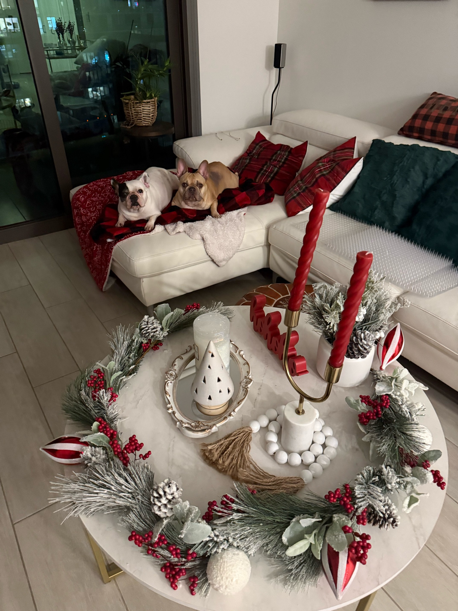 Christmas 🎄 

#LTKHoliday #LTKHome #LTKSeasonal