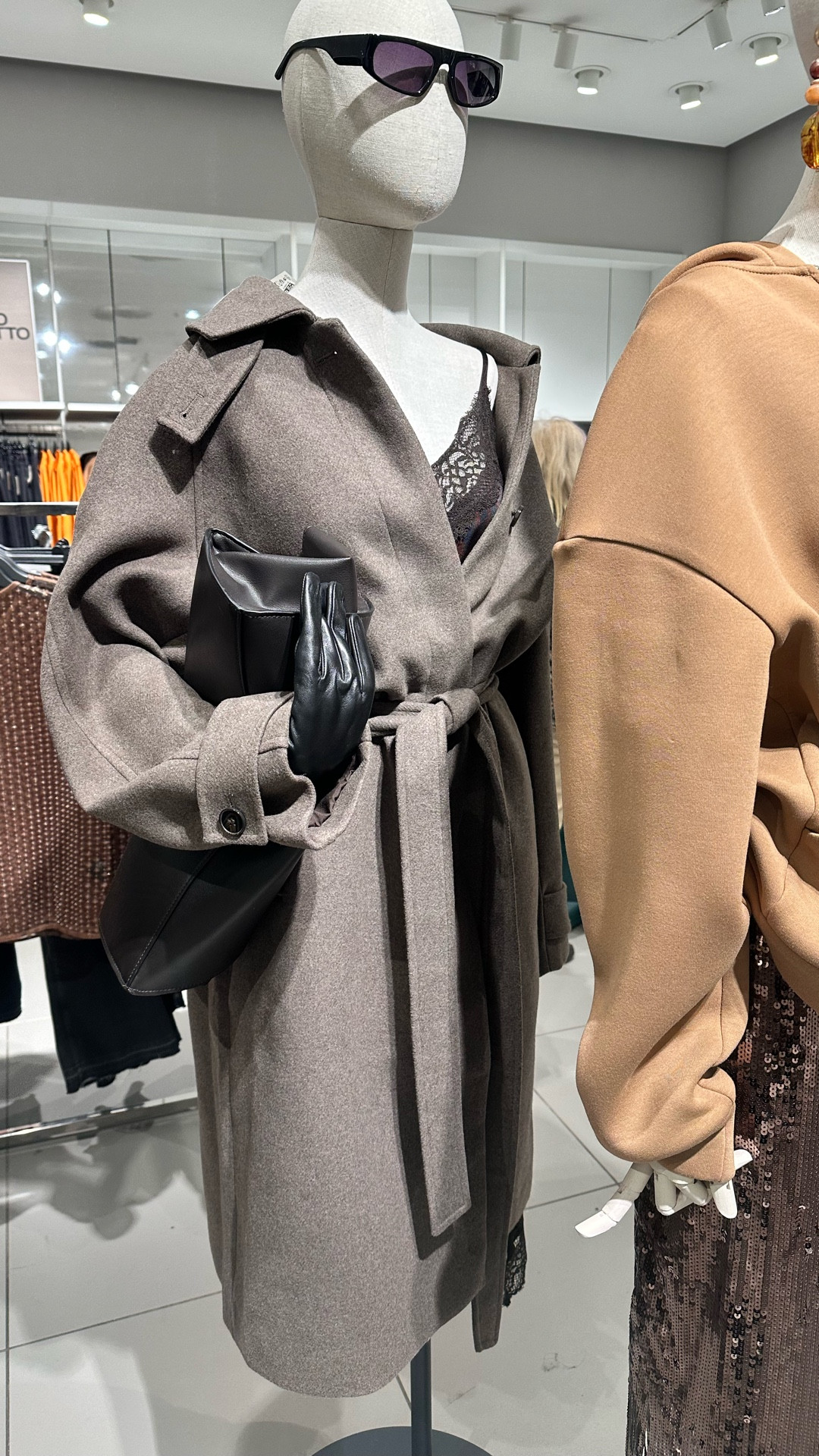 H&M coats are always spot on trendy and chic 😍 this one will sell fast I have warned you 😉

#LTKpartywear #LTKworkwear #LTKwinter