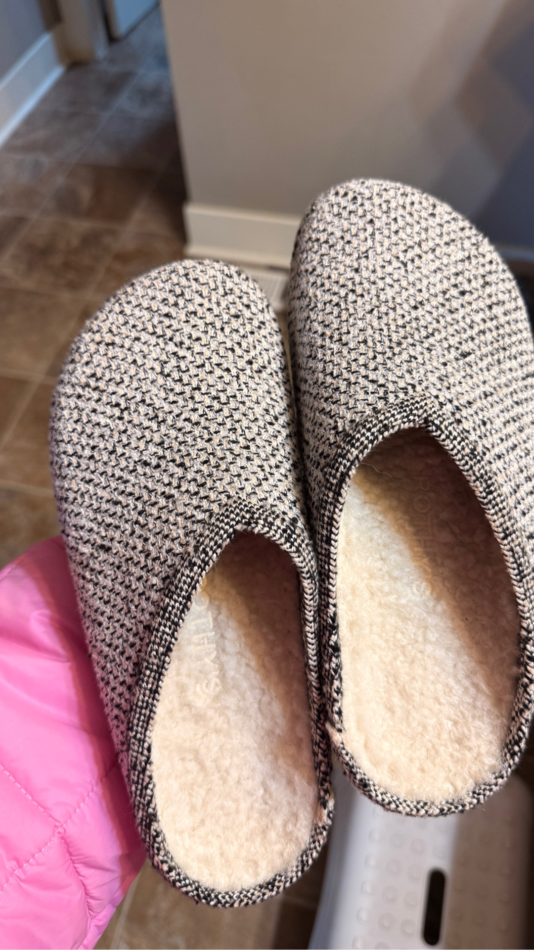 These Rothy’s clogs are my new fall favorite! 🤩

#rothys #clogs #fallshoes 

#LTKHoliday #LTKSeasonal #LTKShoeCrush