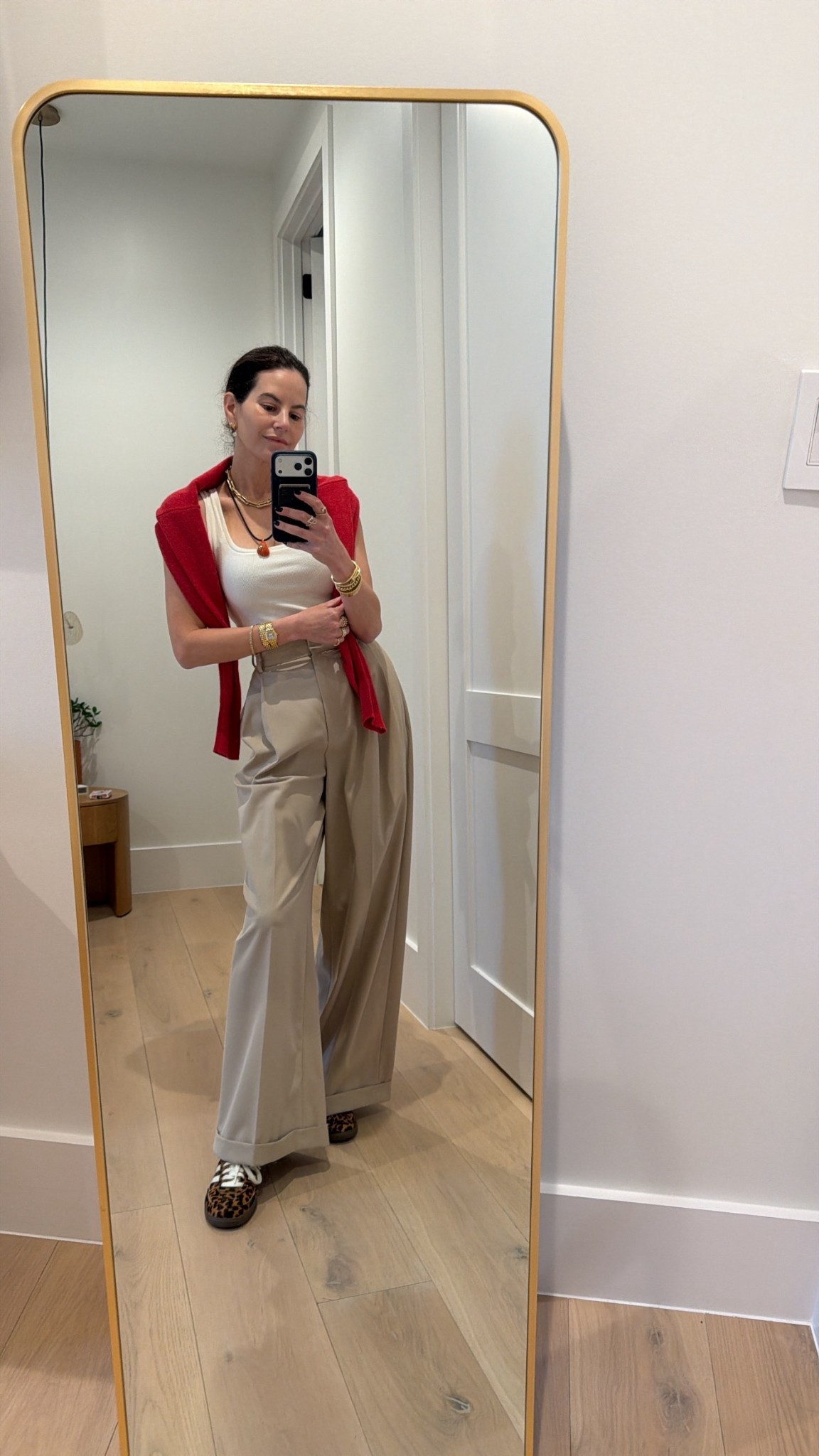 Winter in Miami outfit inspo! Linking looks for less as well


Women’s fashion, winter fashion, winter style, winter outfits, winter outfit inspo, winter ootd, holiday fashion, holiday style, holiday outfits, Miami fashion, winter in Miami, date night outfit, New Year’s Eve style, New Year’s Eve outfit, New Year’s Eve party outfit 




#LTKootd #LTKHoliday #LTKSeasonal