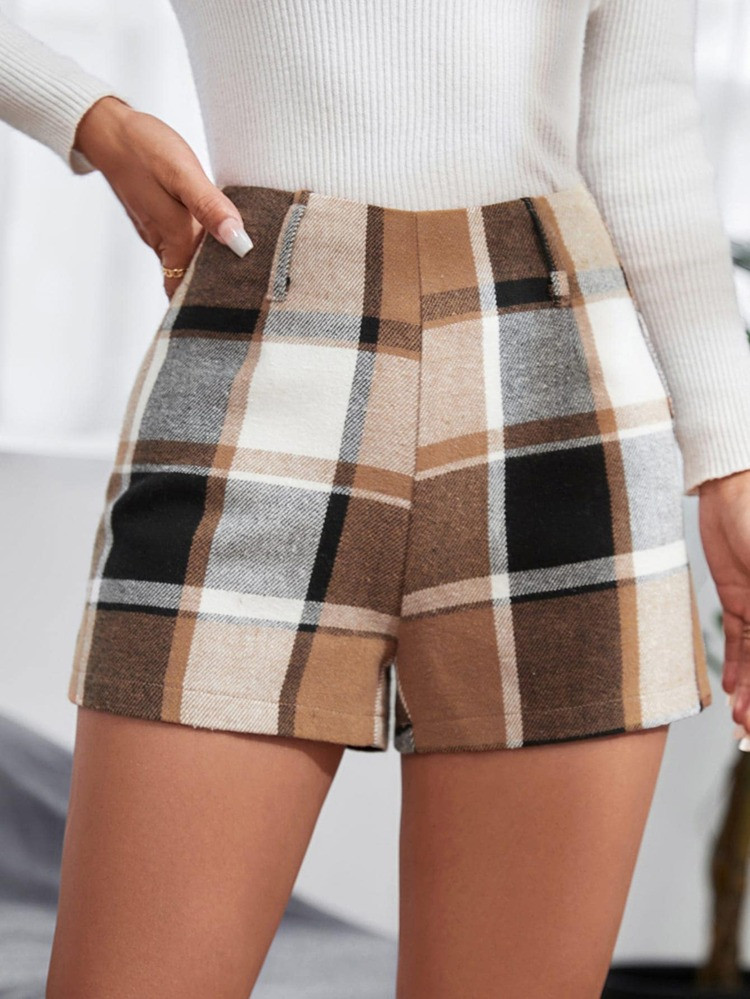 SHEIN PETITE Plaid Print High Waist Wool-Mix Shorts | SHEIN