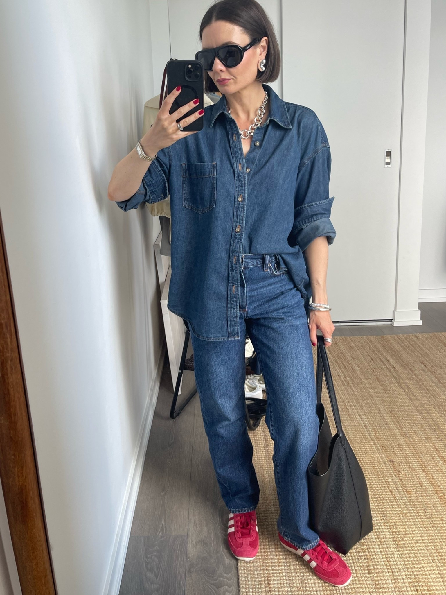 My go-to denim set - shirt is an XS (very oversized), and jeans are size 24

#LTKcanada #LTKfall #LTKsummer