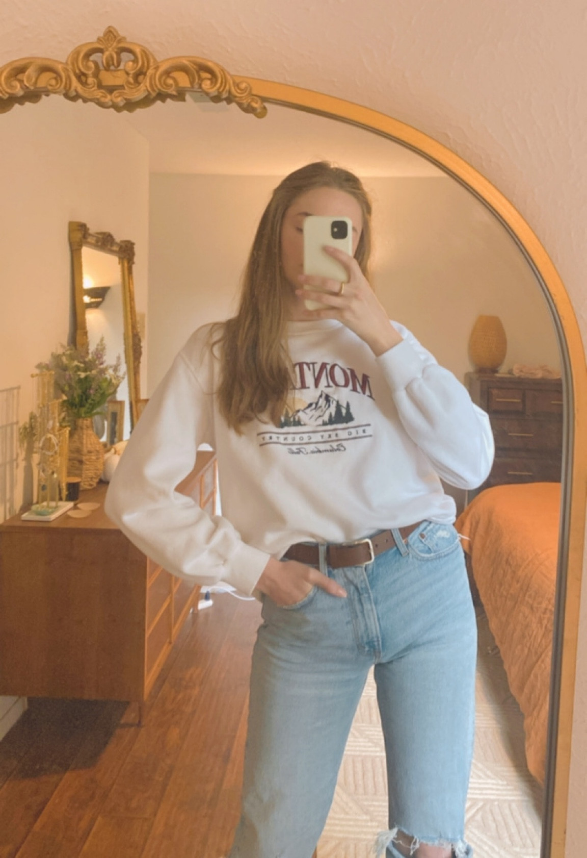 Abercrombie jeans + a few cozy sweatshirts options for this fall 🍂 (p.s. they’re on sale 🙊)

#LTKSale #LTKSeasonal #LTKsalealert