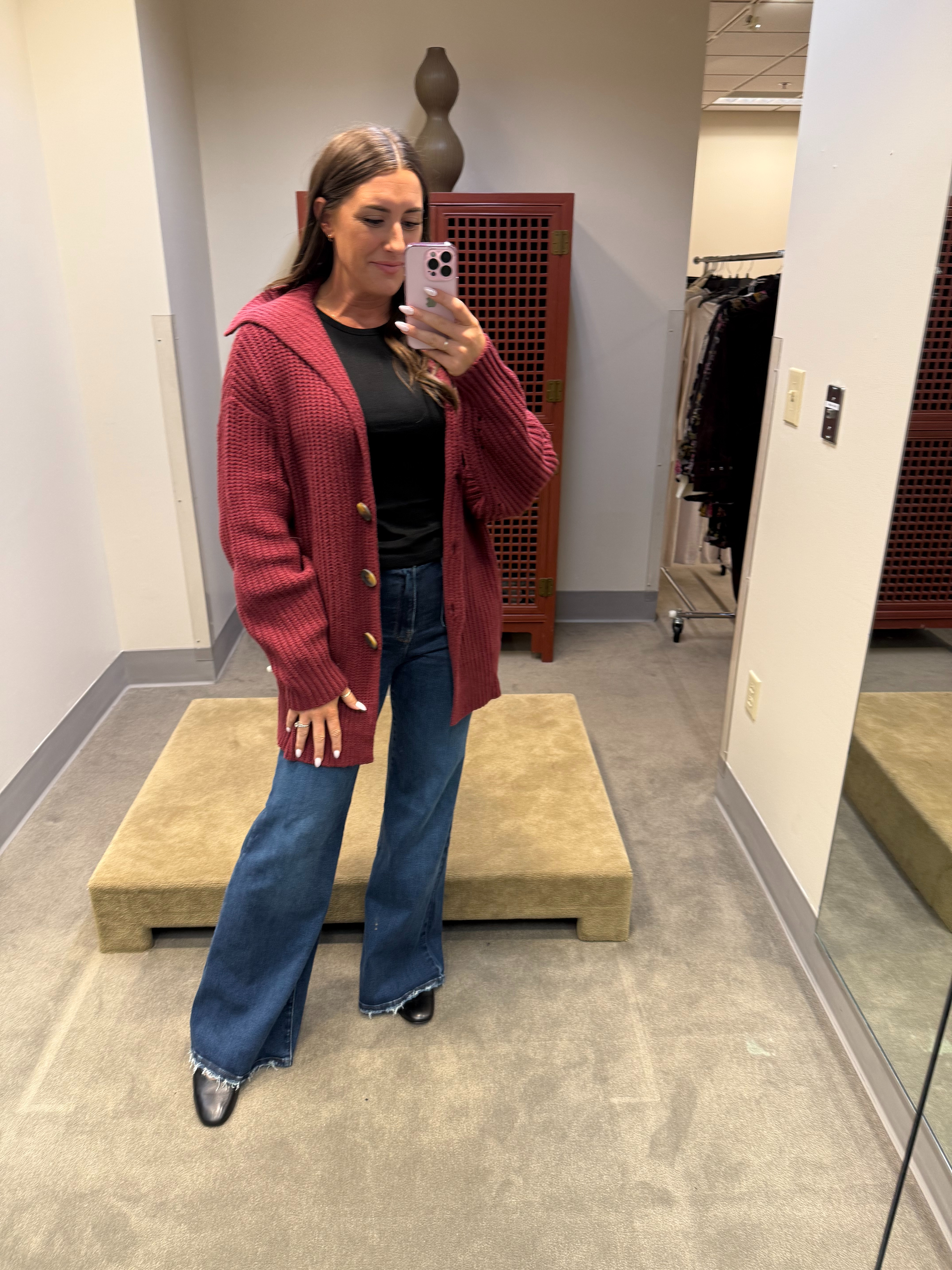 cardigan // small
jeans // tts 

 