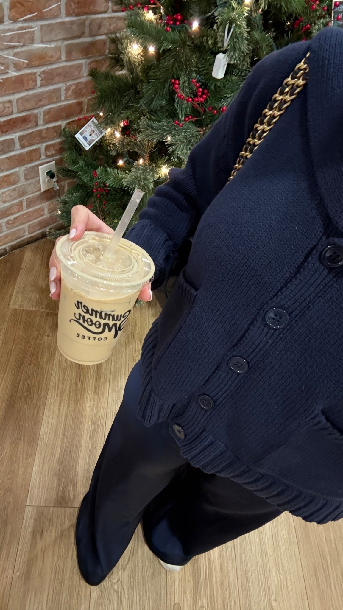 currently navy obsessed🫐

S in cardigan
M in pants (got them hemmed)