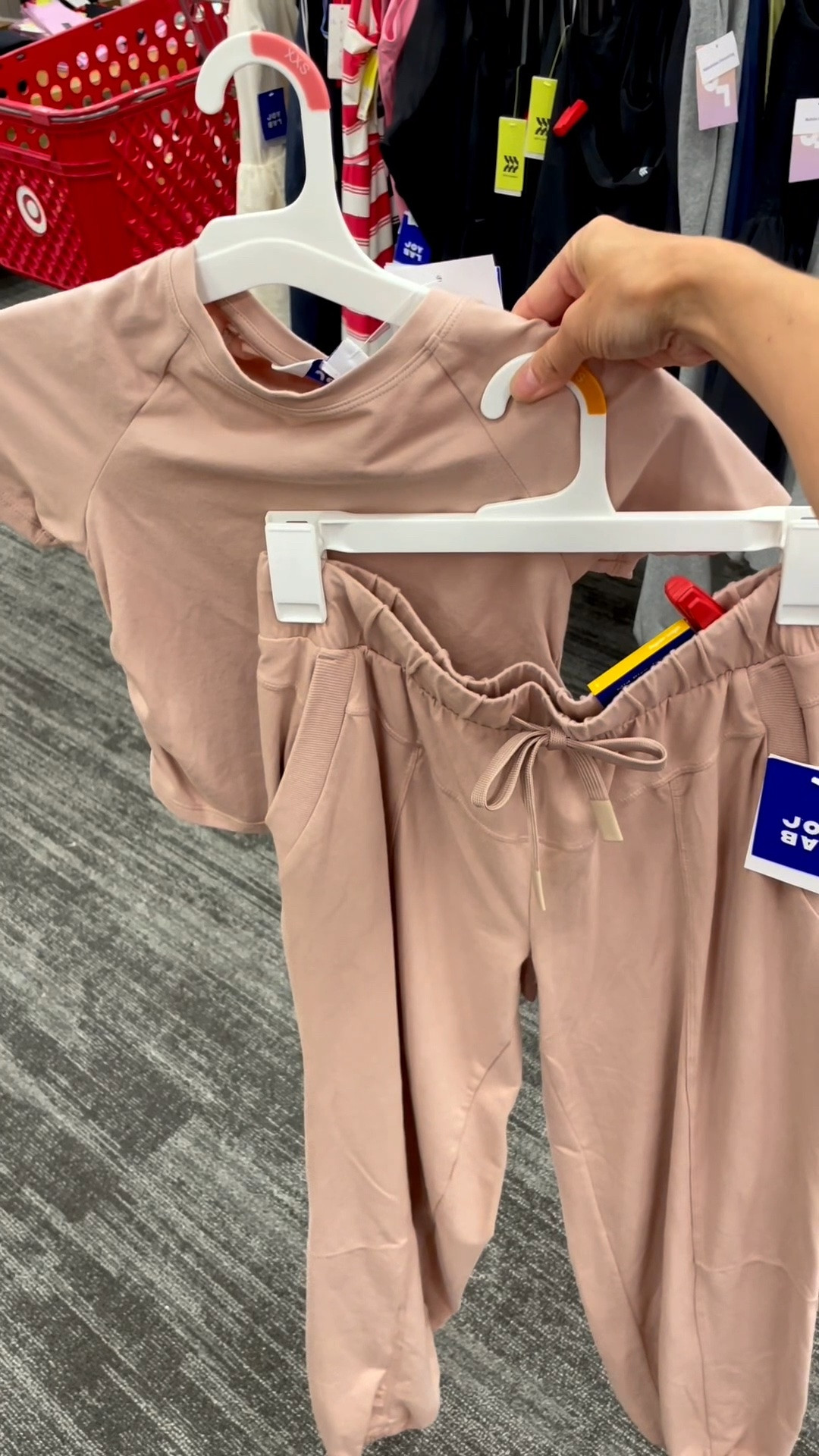 Proof you don’t need to break the bank on activewear @Target

#LTKootd #LTKActive #LTKSeasonal