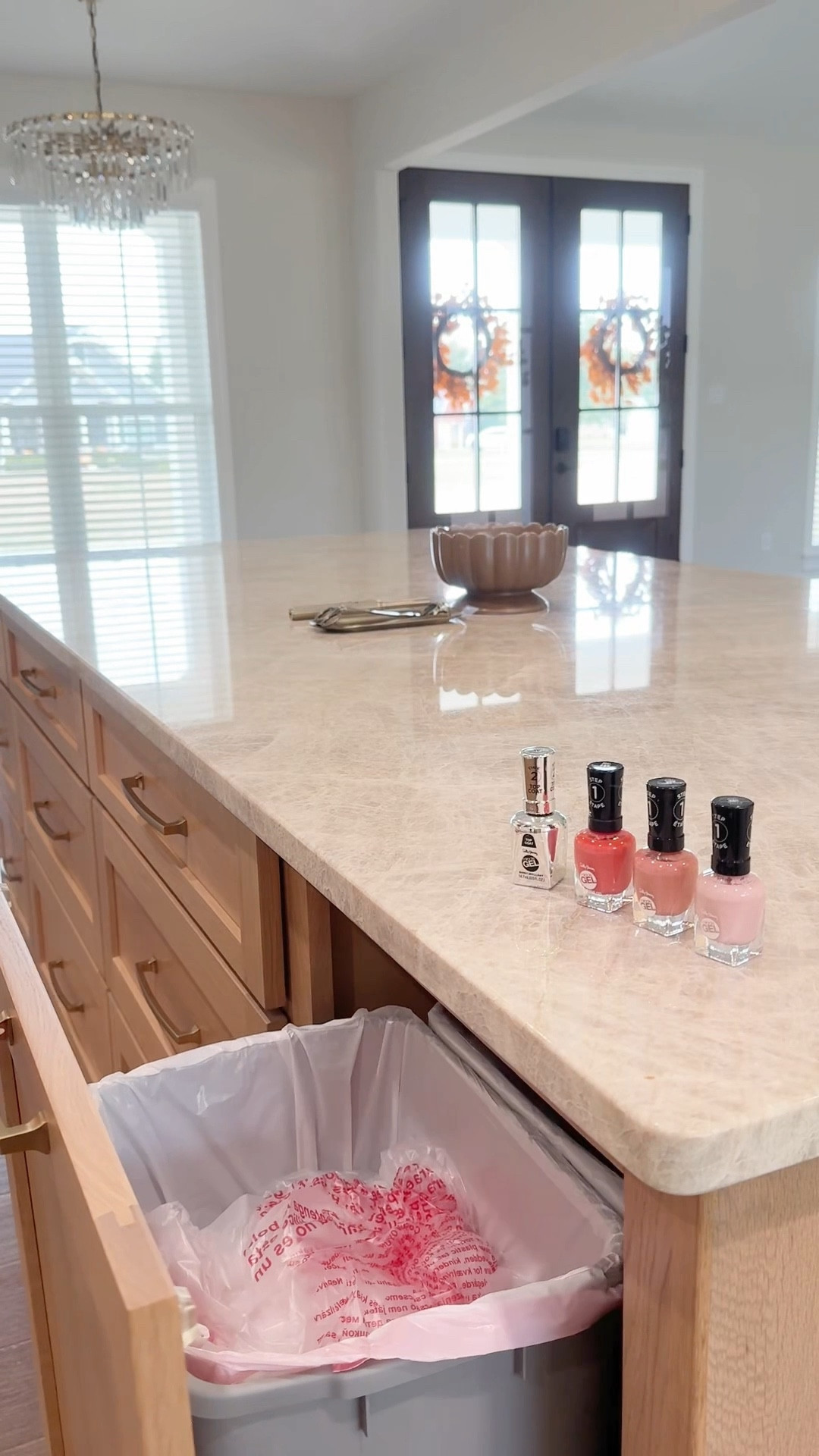 POV: You tossed your old gel-like polishes because your Dazzle Dry manicure was faster, easier, and was still perfect on day 11!
I started with their mini system kit and it got me hooked! I love that you can build your own mini flight and I had to take advantage of a recent sale to add some colors to my new collection  
Can't wait to try them all!
#nailtok #diymanicure #athomemanicure #manicure #fingernailpolish

#LTKStyleTip #LTKFindsUnder50 #LTKBeauty
