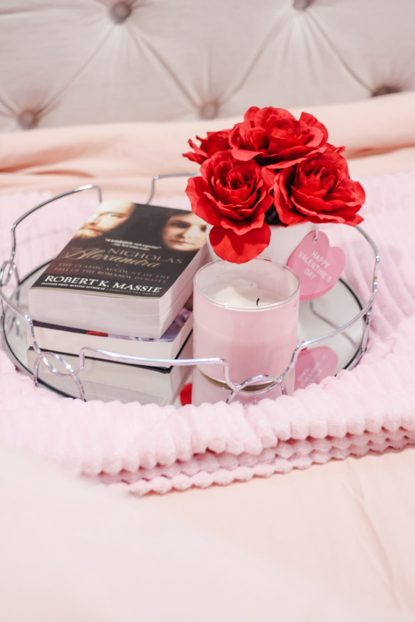 Valentine’s Day vibes but make it cozy 

#LTKValentine #LTKHome #LTKselfcare