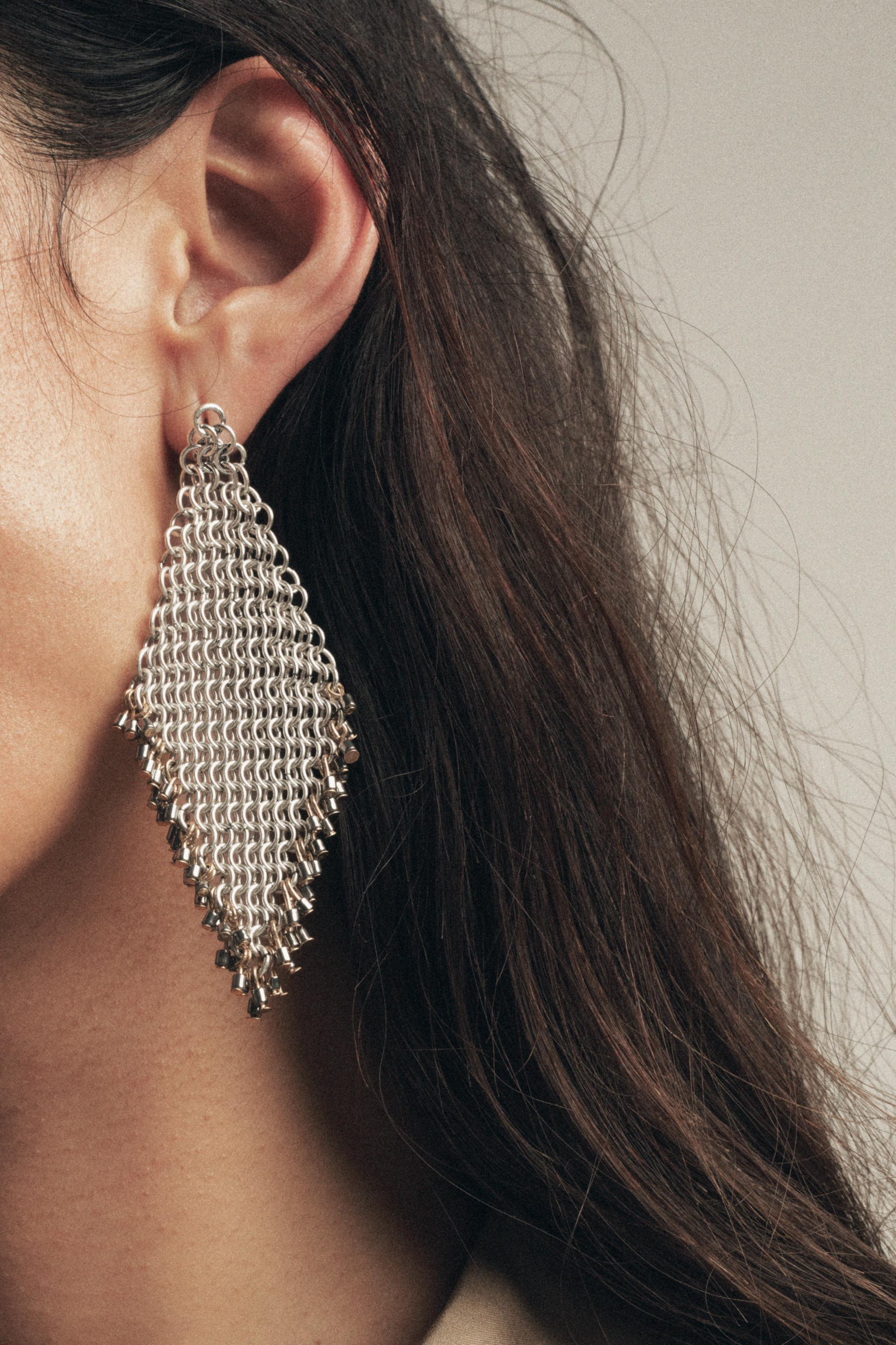 METAL MESH CONTRAST EARRINGS | Zara US