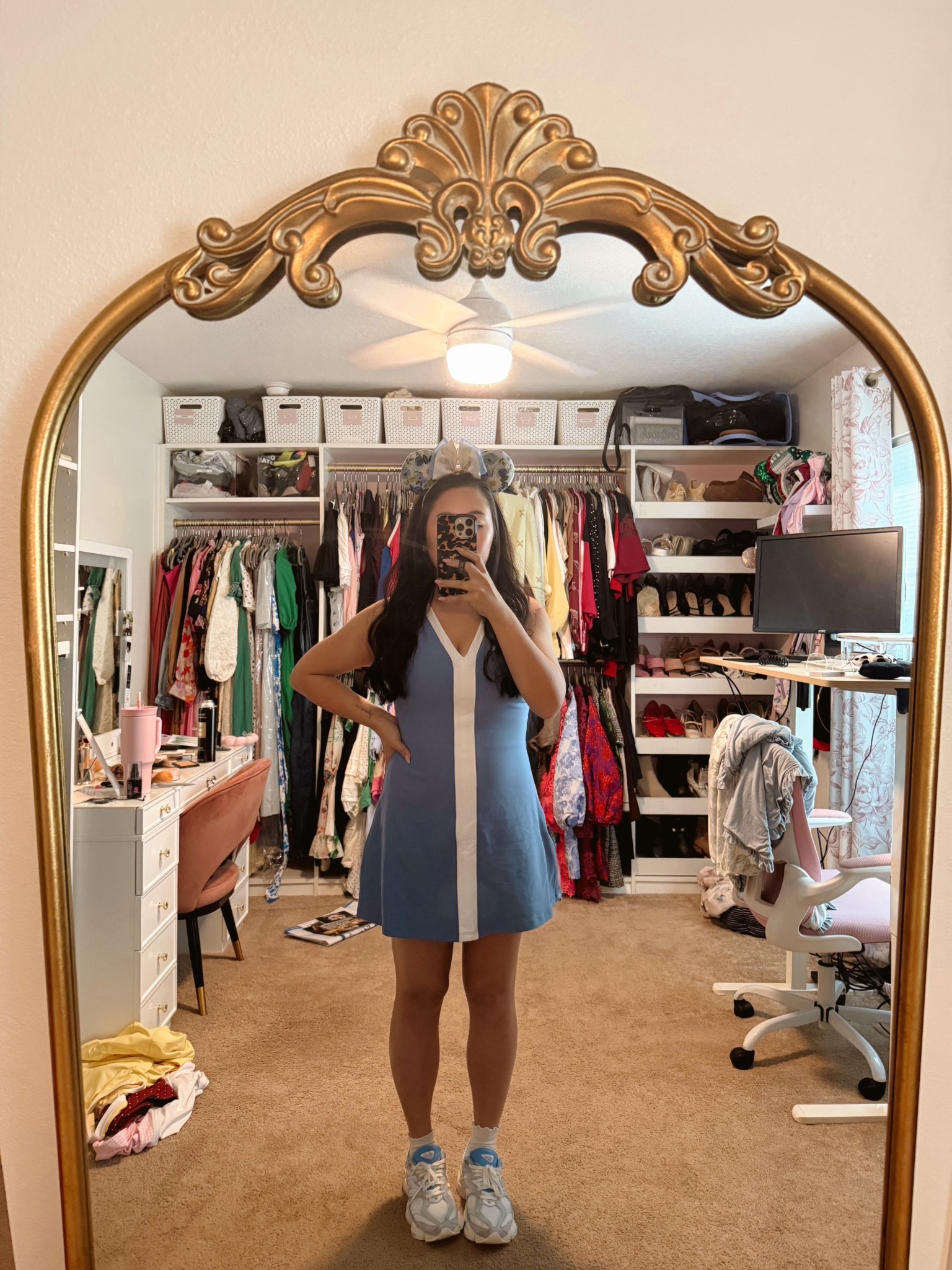 the perfect outfit of a day at disney 🐭✨🤍

#LTKmomlife #LTKActive #LTKSaleAlert