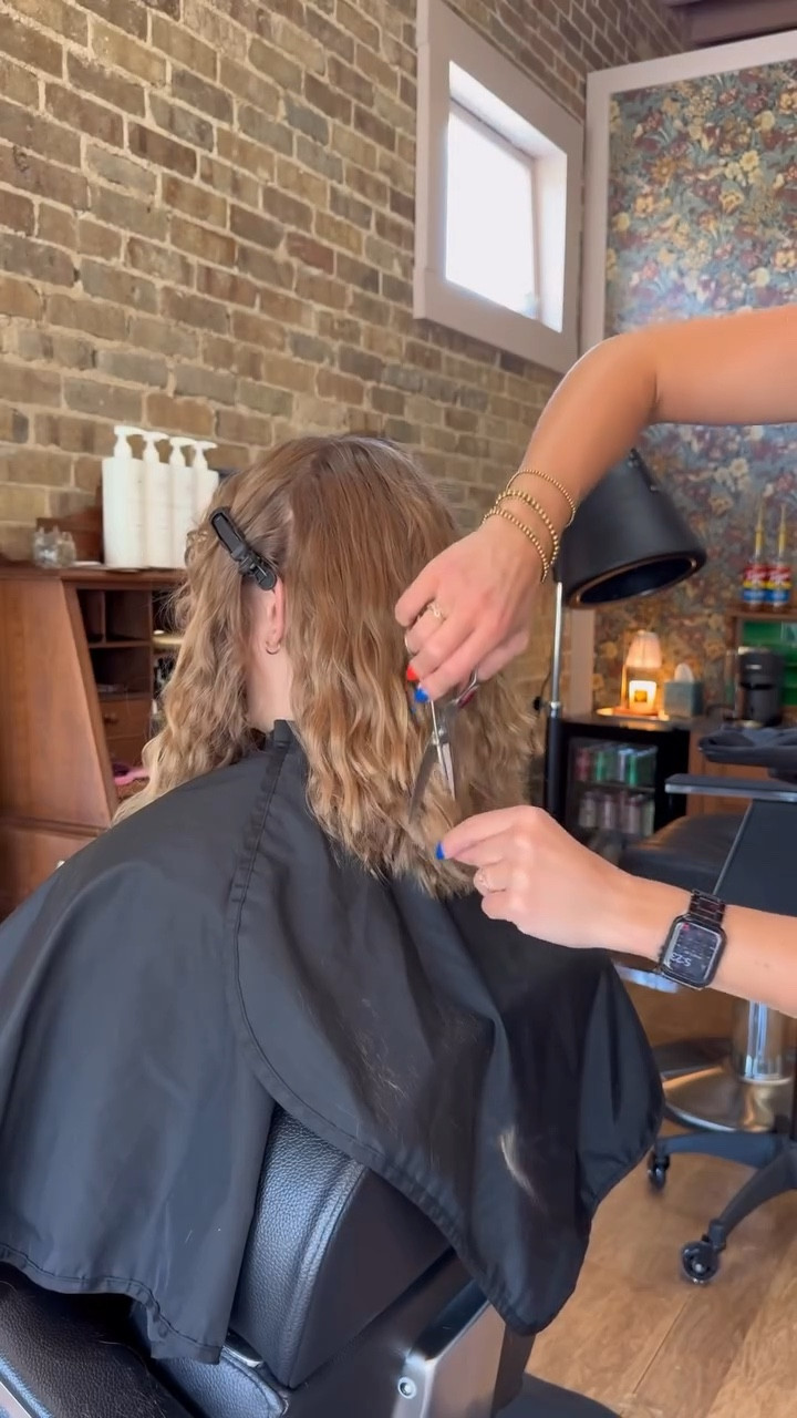 LET’S CHOP ✂️

Curly hair can get tricky with how it springs back, so the key is to start longer and adjust the “after” when it’s easier to tell how exactly hair reacts to the big chop!

I’m so excited to show you how it turned out TOMORROW!

Comment “LOCKS” and I’ll send you a link to products I use and love in my daily life as a stylist!
.
.
.
#curlyhairtransformation
#curlyhairproducts
#curlyhairstylist
#hairbeforeandafter
#curlylocks