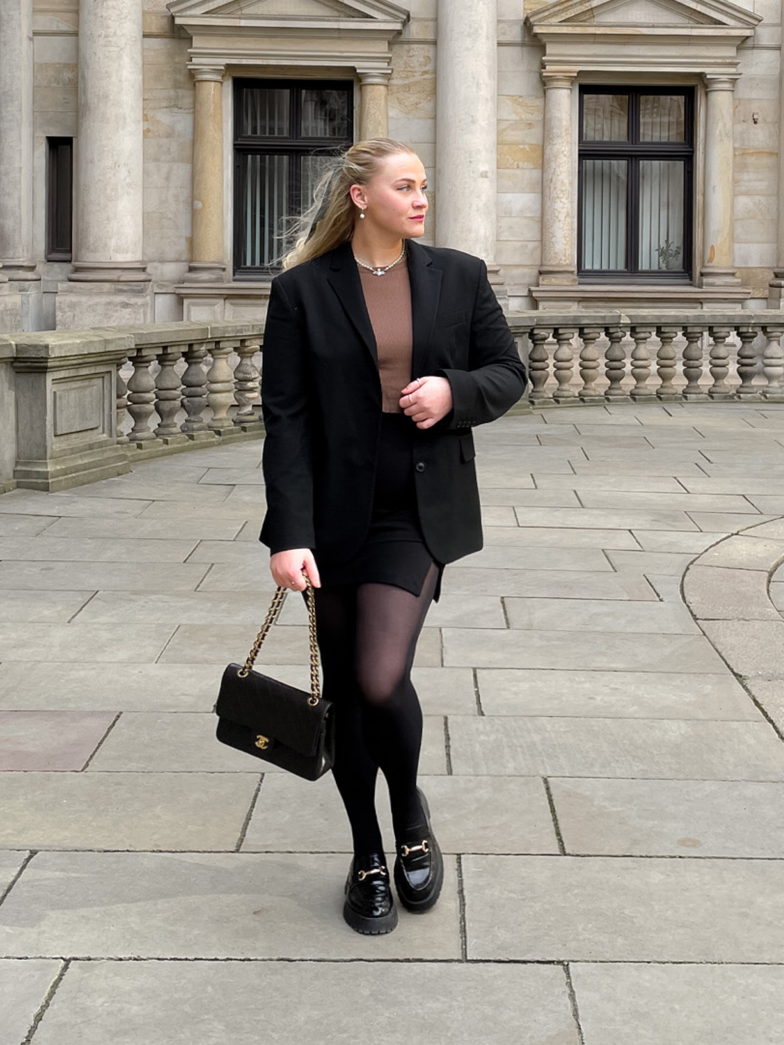 chic and classy blazer outfit with mini skirt and vintage chanel flap bag 

#LTKfit #LTKeurope #LTKSeasonal