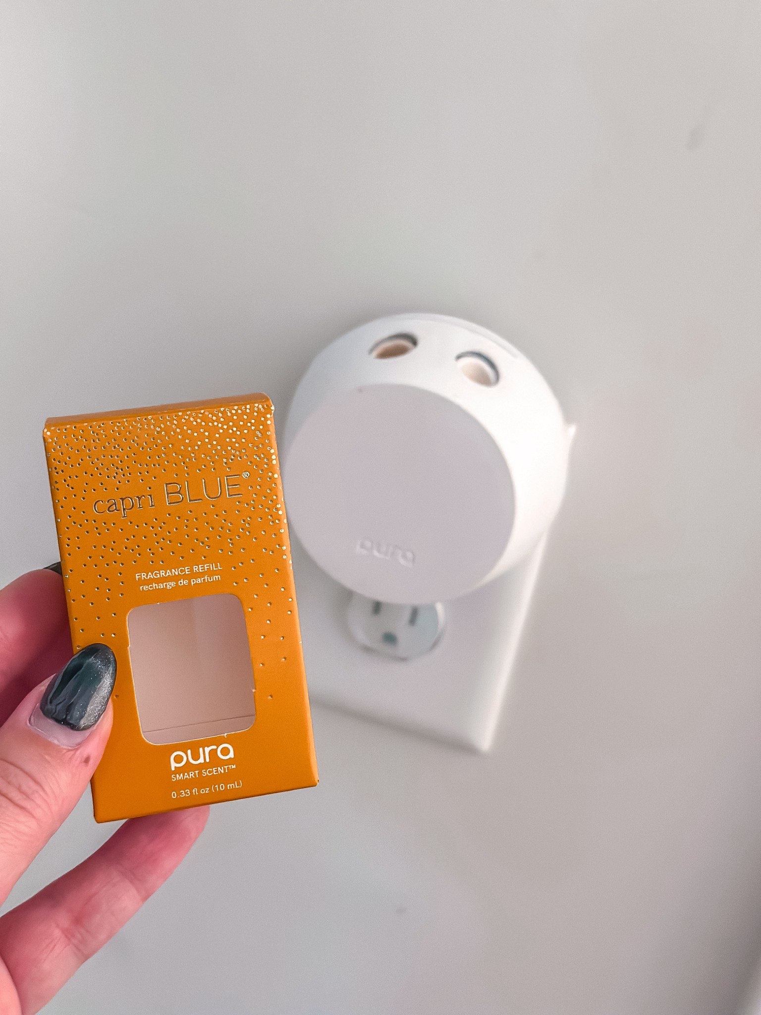 Fall home makeover 🍂 — Just updated my space with my favorite season scent + the Pura Smart Diffuser (on sale now!!). Right now you can get the diffuser + cozy-scent refills on sale — up to 30% off sitewide 💸 #PuraHome #BlackFridayFinds #CozyVibes 

#LTKHome