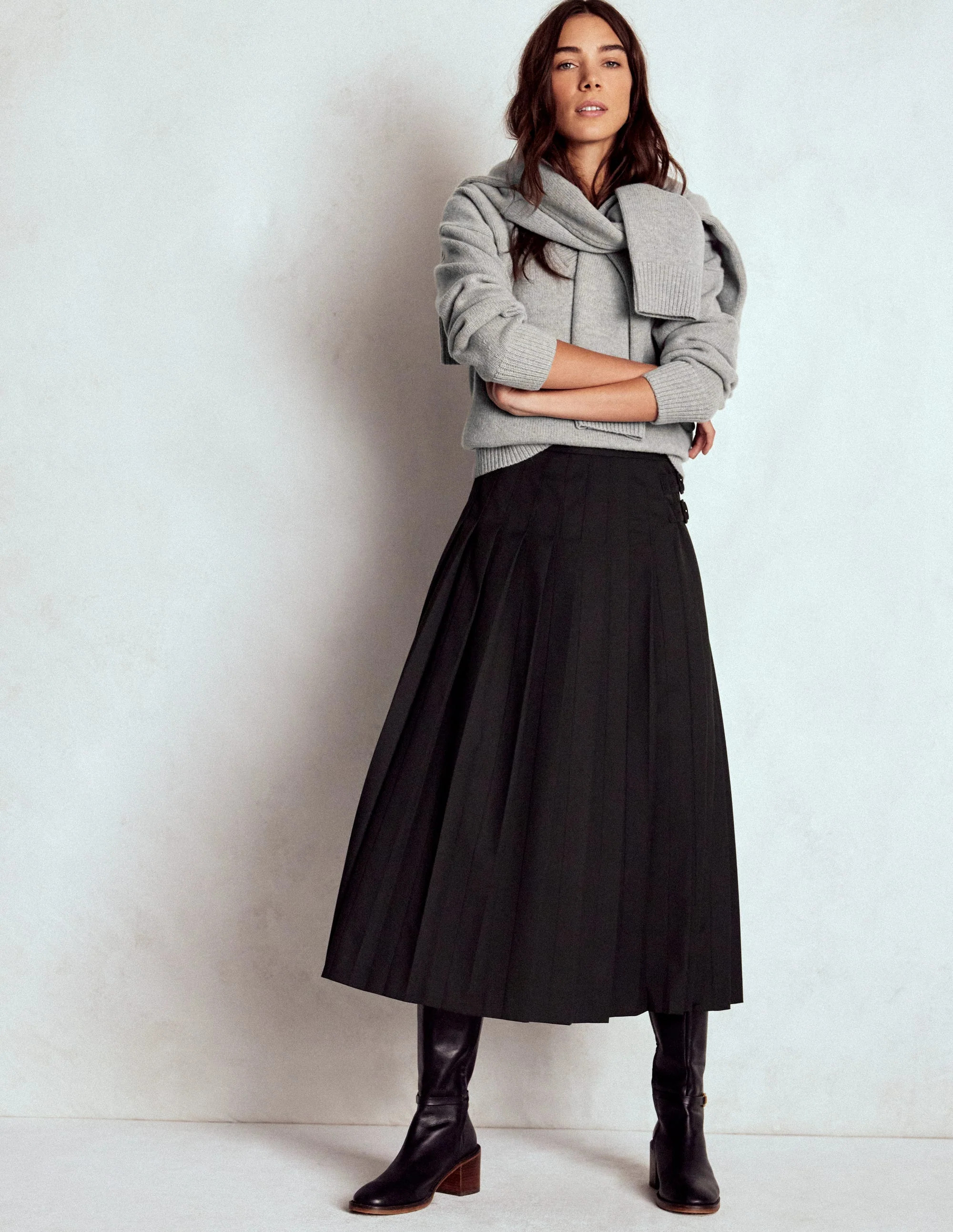 Marion Merino V neck Sweater March Hare Boden | Boden (US)