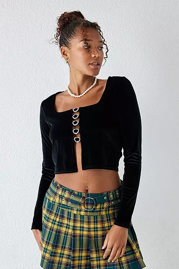 Daisy Street Diamante Heart Velvet Crop Top | Urban Outfitters (EU)