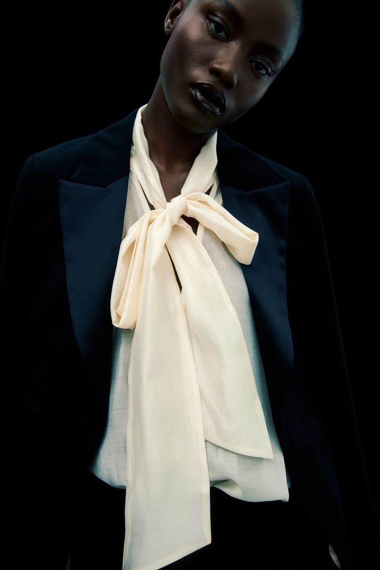 Tie-neck Blouse - Low-cut Neckline - Long sleeve - Light beige - Ladies | H&M US | H&M (US + CA)