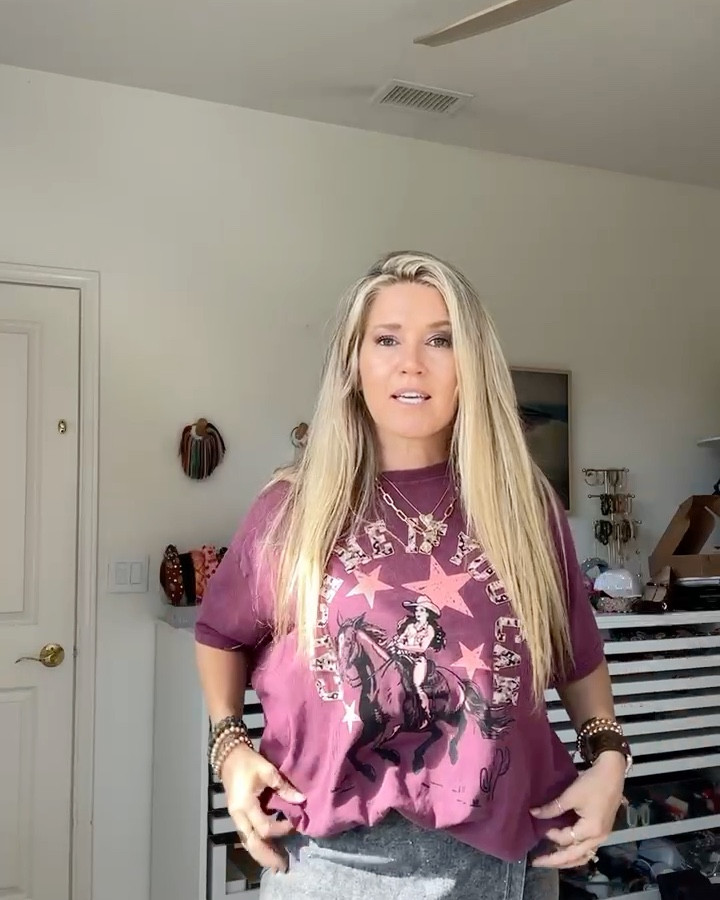 OOTD🤗 

#LTKFindsUnder50 #LTKFallSale #LTKStyleTip