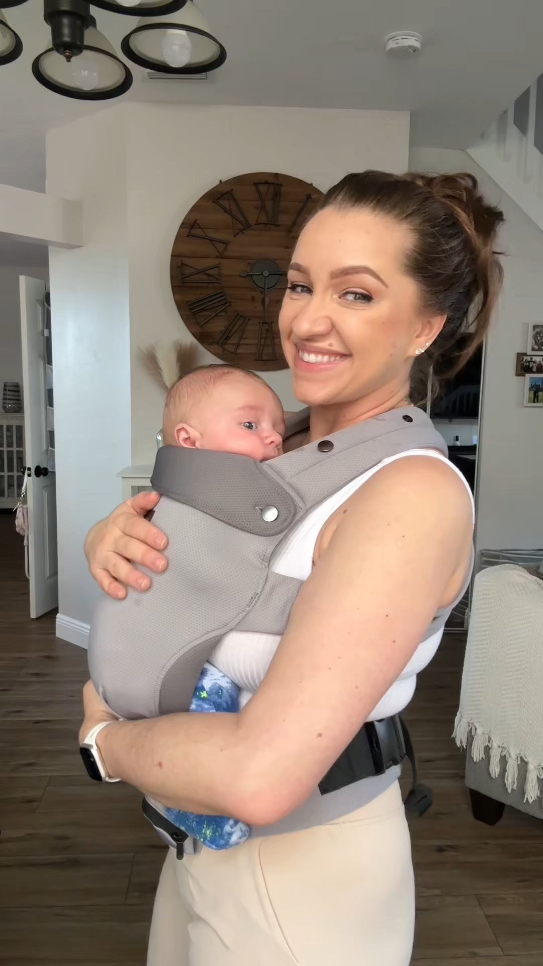 This breathable, lightweight baby carrier is a must-have for moms! It’s ergonomic, easy to adjust, and designed for all-day comfort. The padded straps help prevent back pain, and the removable sunshade is perfect for outings. A must-have for newborns and busy moms!

Save this post for later and follow for more mom-approved baby finds!

#BabyCarrier #NewbornEssentials #MomFavorites #LTKBaby #LTKMom #BabyWearing #BabyGear #MomLife #NewMomMustHaves #ComfortableBabyCarrier”

#LTKBaby #LTKBump #LTKFindsUnder100