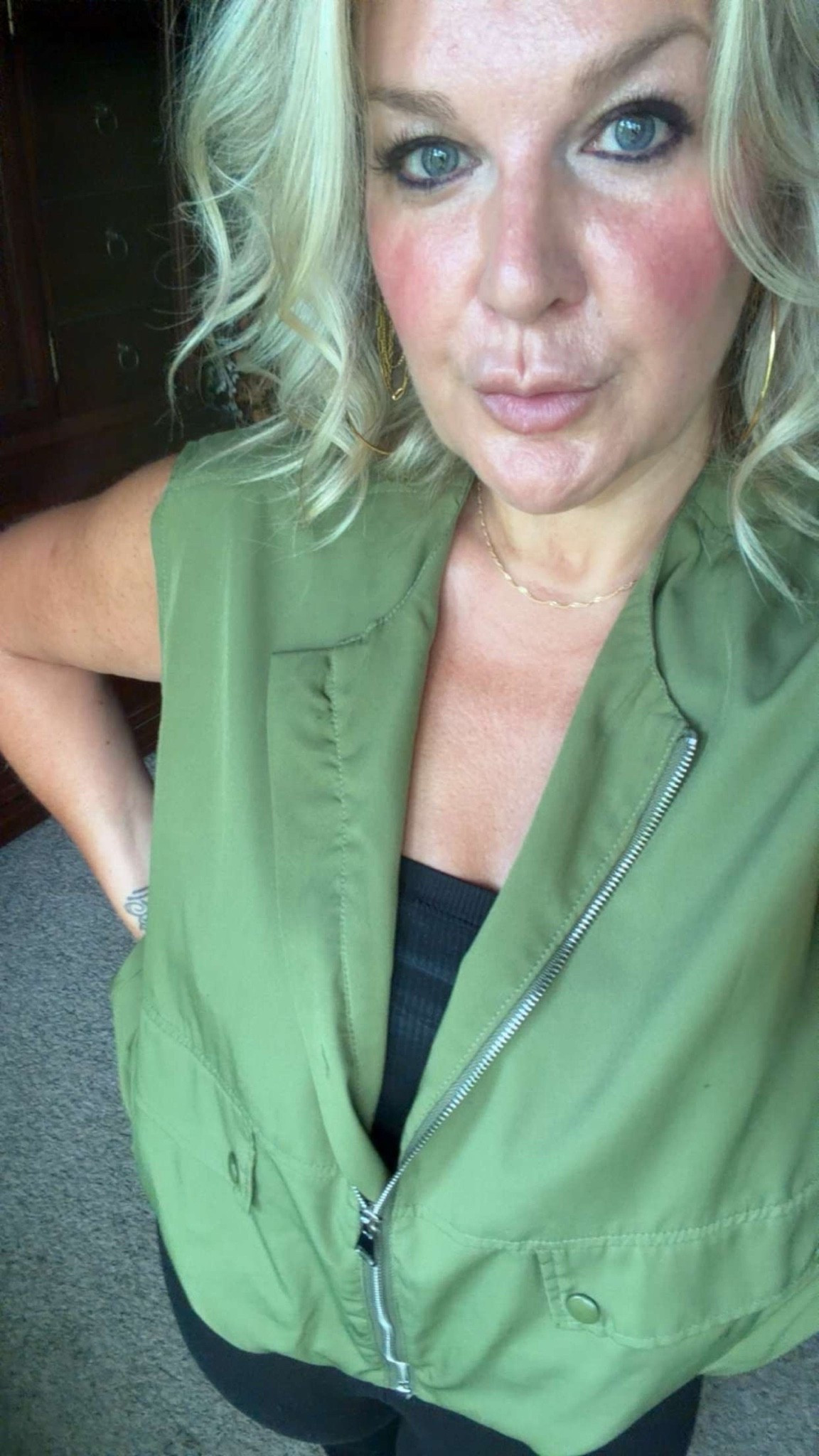 Vintage pieces have a way of making an outfit feel like it has a story. 💚 This olive utility vest from Charlie Boutique has become one of those forever favorites that layers with everything from denim to dresses.

Sometimes the best finds aren’t the newest ones… they’re the ones you’ll keep reaching for year after year.

✨ Shop the look on my LTK!

#LTKStyle #LTKFashion #CharlieBoutique #VintageStyle #UtilityVest #OliveGreen #CapsuleWardrobe #EverydayStyle #EffortlessStyle #StyleOver40 #FashionFinds #CharlestonWV