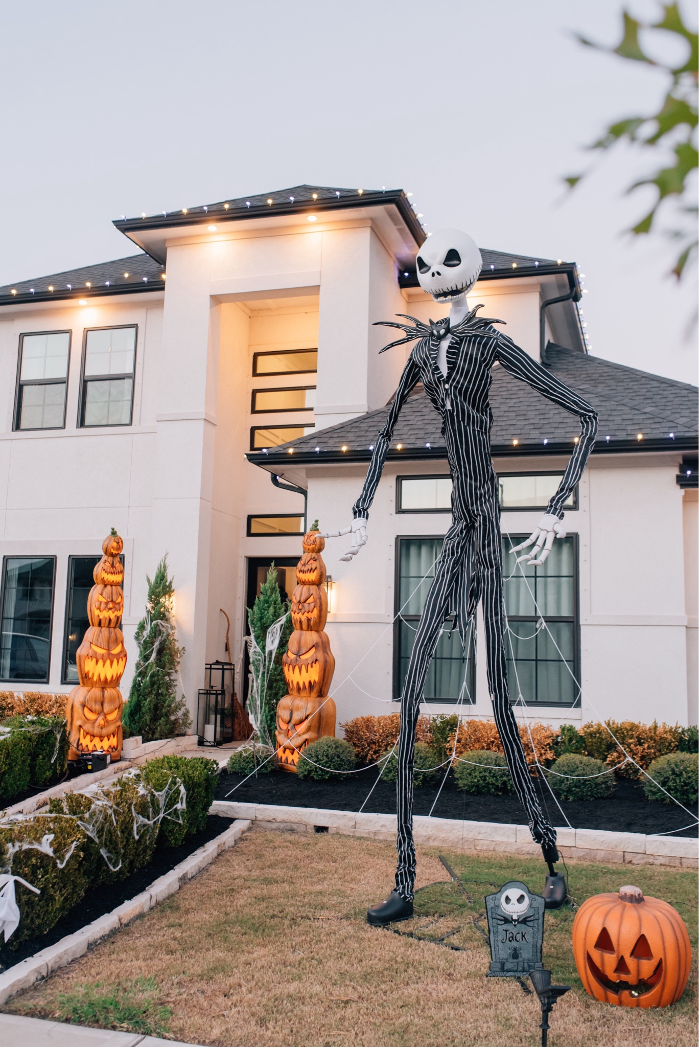 Front yard Halloween decor!

#LTKHome #LTKHoliday #LTKHalloween