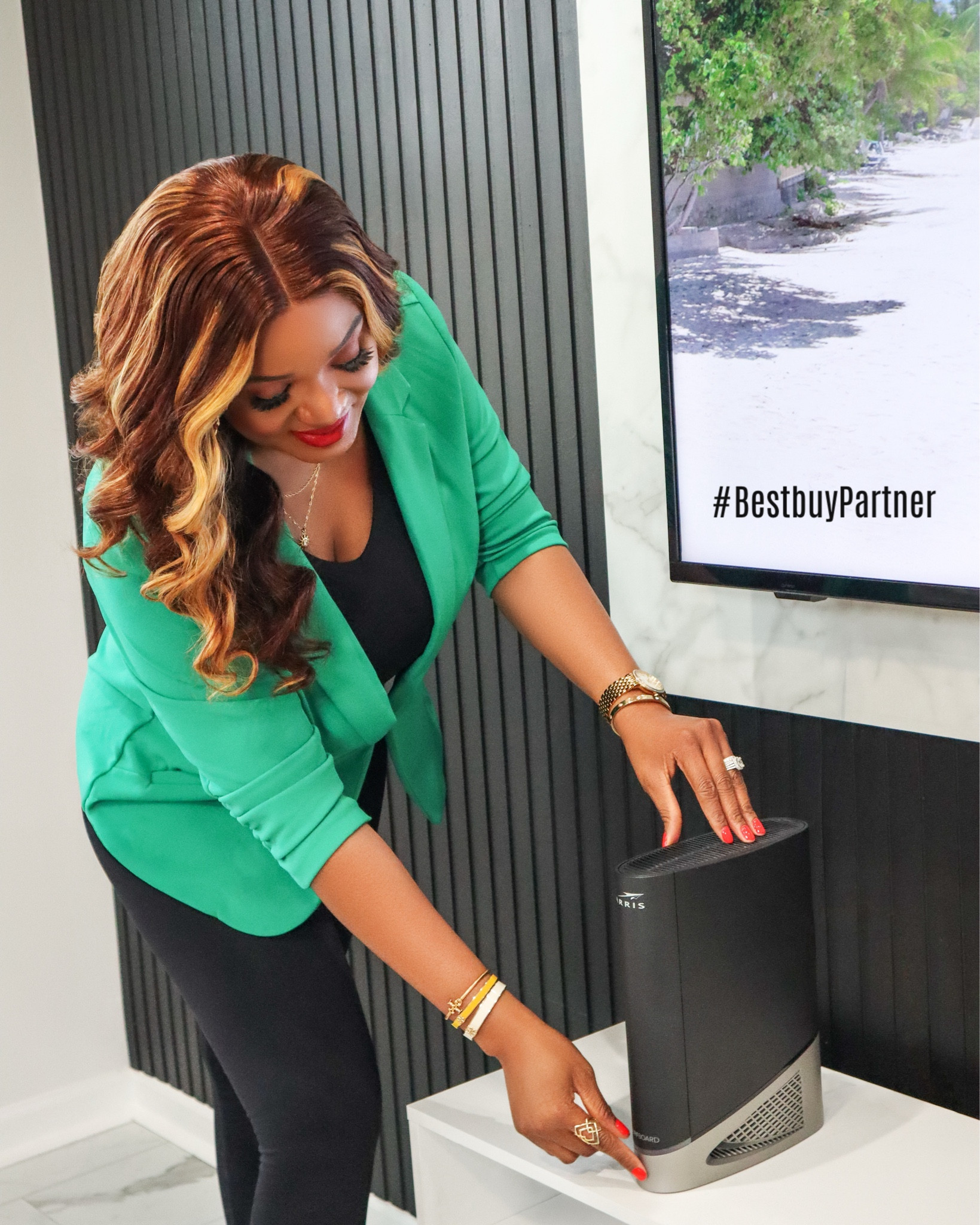 #BestBuyPartner Whether it's tech for him, cozy home finds for her, or smart devices for the whole family, @bestbuy has something for everyone on your list this holiday season.
The Arris Surfboard Wi-Fi router is the perfect home upgrade everyone will thank you for.

#LTKHoliday #LTKGiftGuide #LTKHome