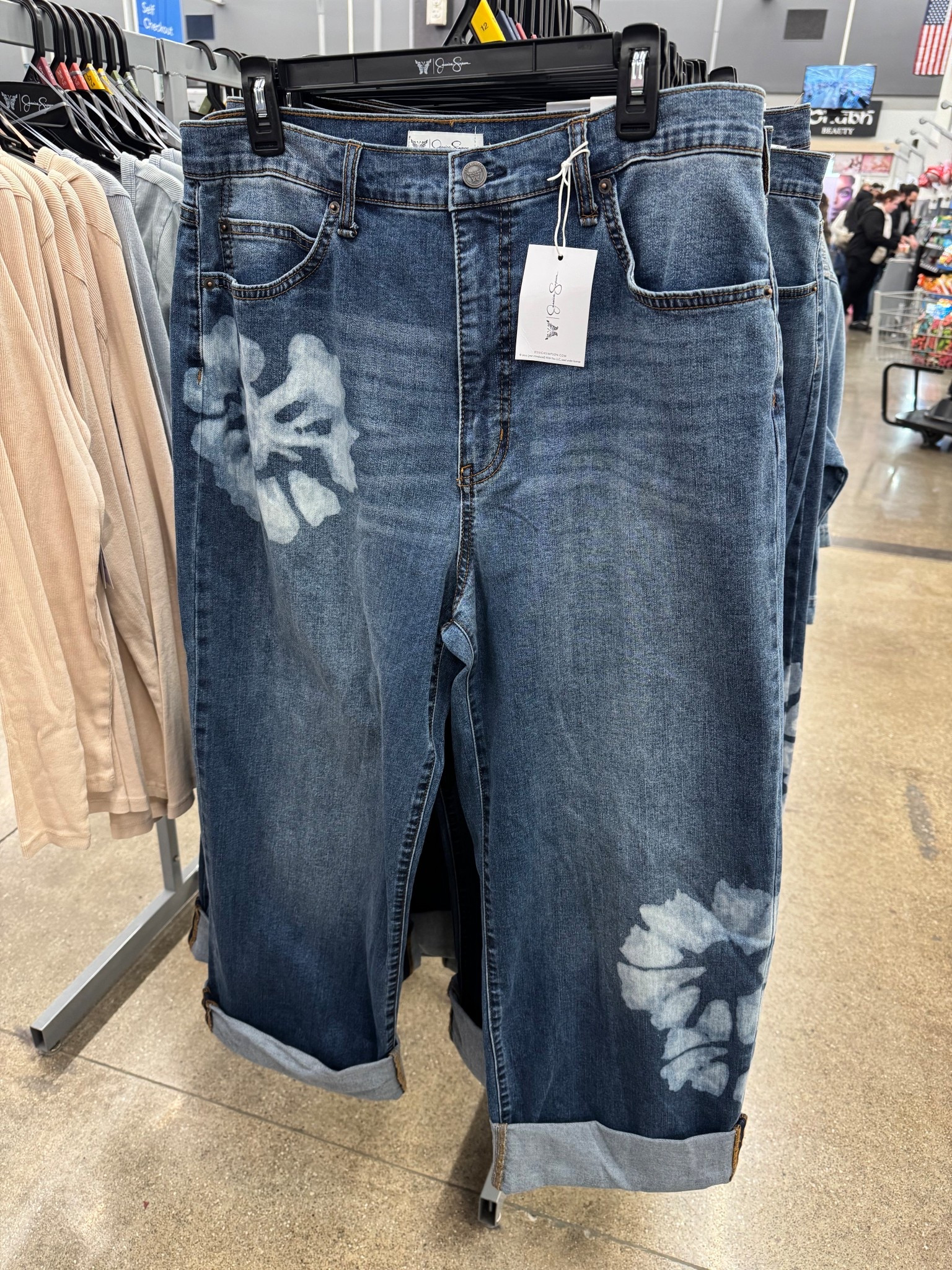 Walmart Jessica Simpson Women's and Women's Plus Zinnia Boyfriend Jeans, 25" Inseam, Sizes 2-24

#LTKgrwm #LTKootd #LTKTravel
