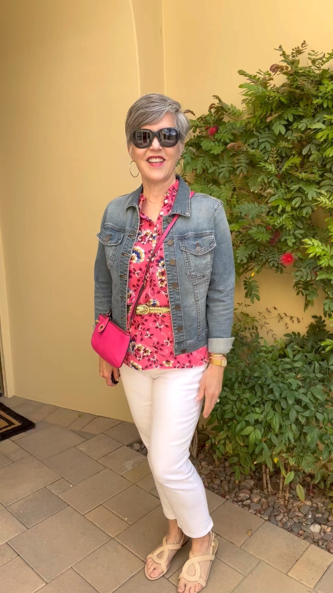 #ltkstyletip
#ltkitbag
Loft Sleeveless top (also comes with sleeves below ⬇️). (S)/jean jacket medium wash (S)/sunglasses/ pink crossbody/ gold metallic belt (M)/ white Talbot jeans (6)

#LTKunder50 #LTKSeasonal #LTKFind