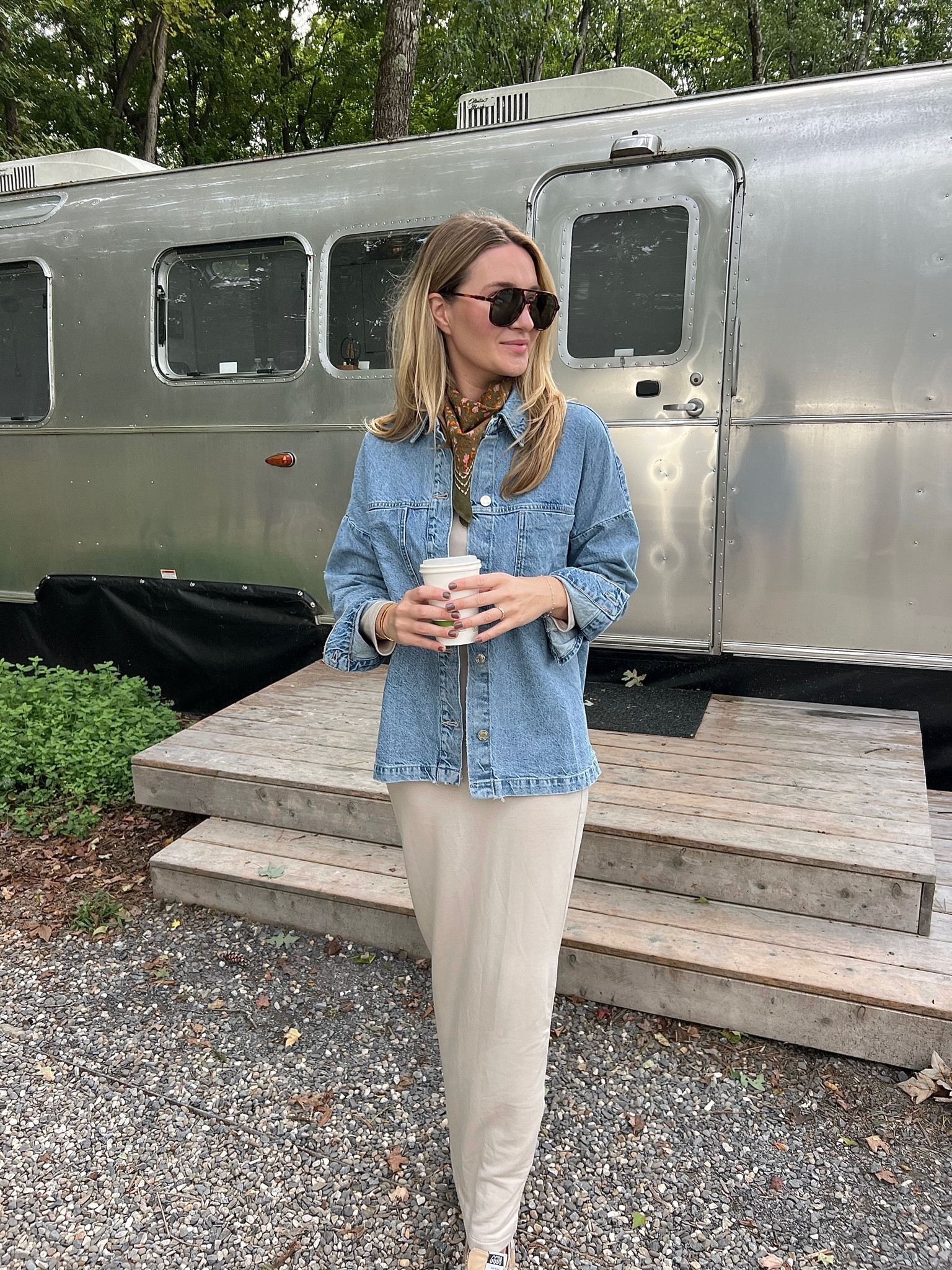Loving these maxi dresses for fall! Paired with an oversized denim jacket, neck scarf and sneakers it’s an easy everyday outfit. 