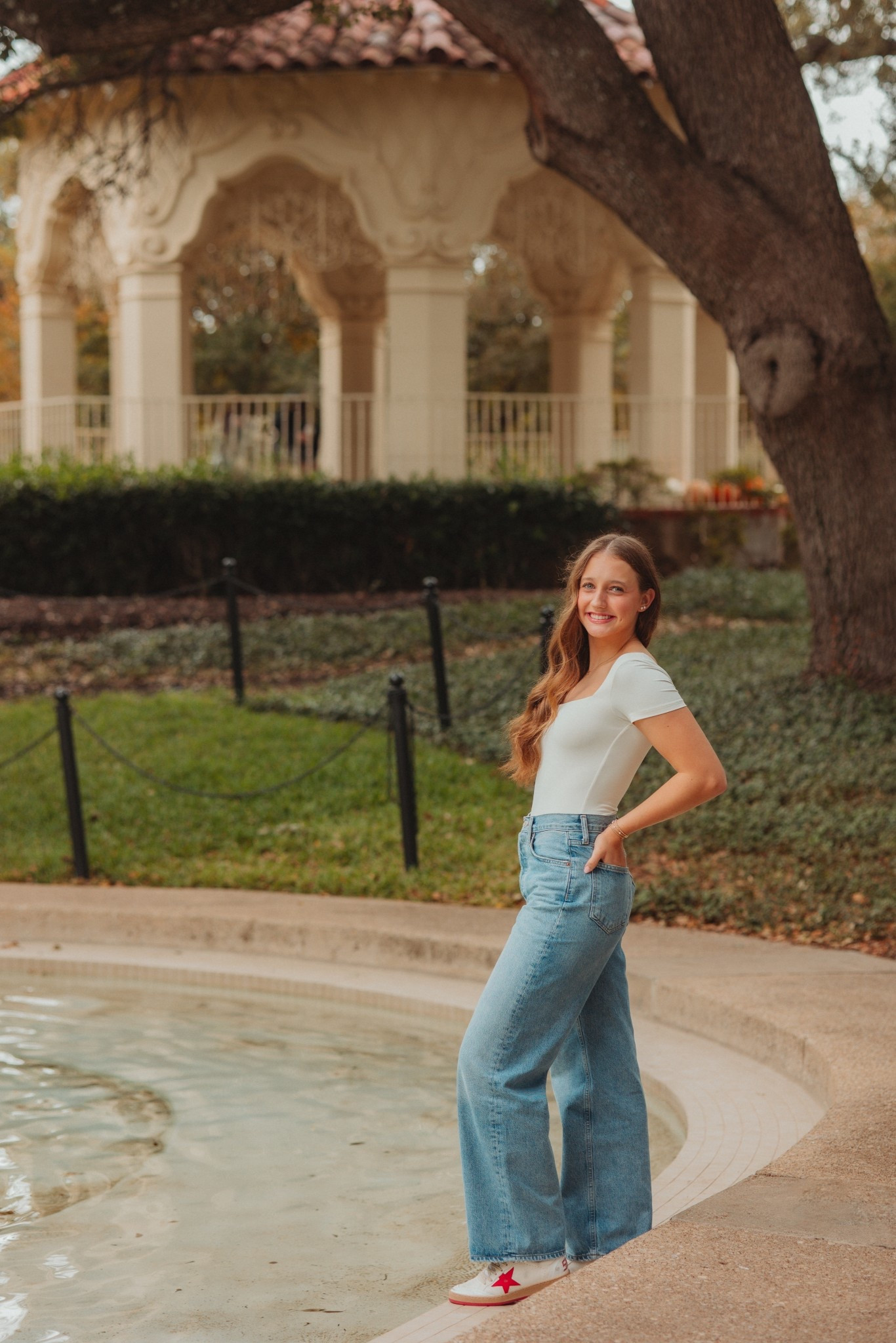 Senior photo outfit inspo! 24 jeans (runs small), xs top!

#LTKSummerEdit #LTKSeasonal #LTKU
